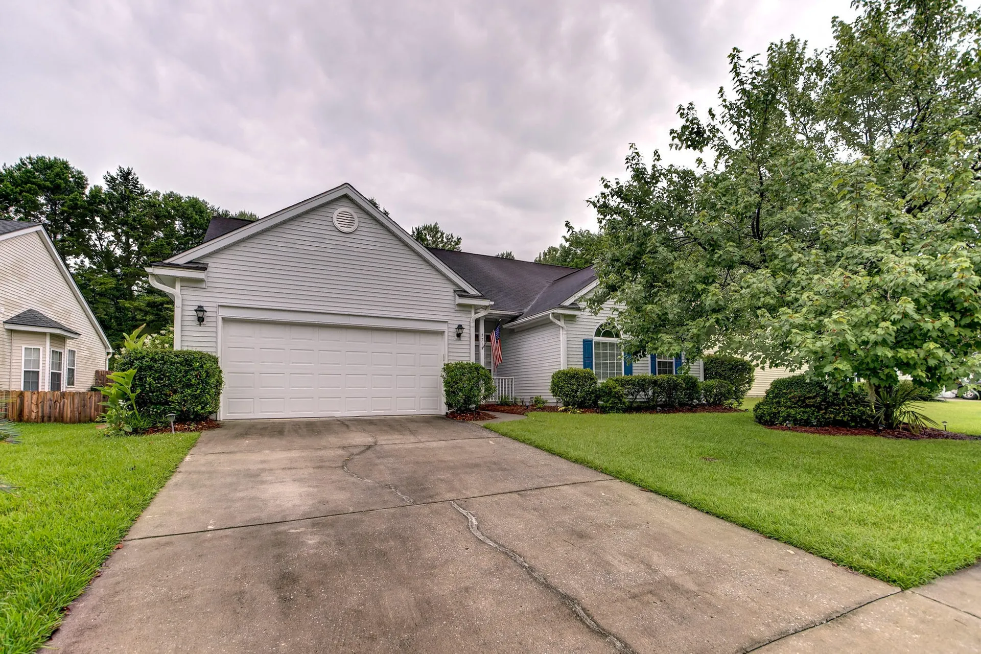 Property image 4 at 371 Cabrill Drive, Charleston, SC 29414