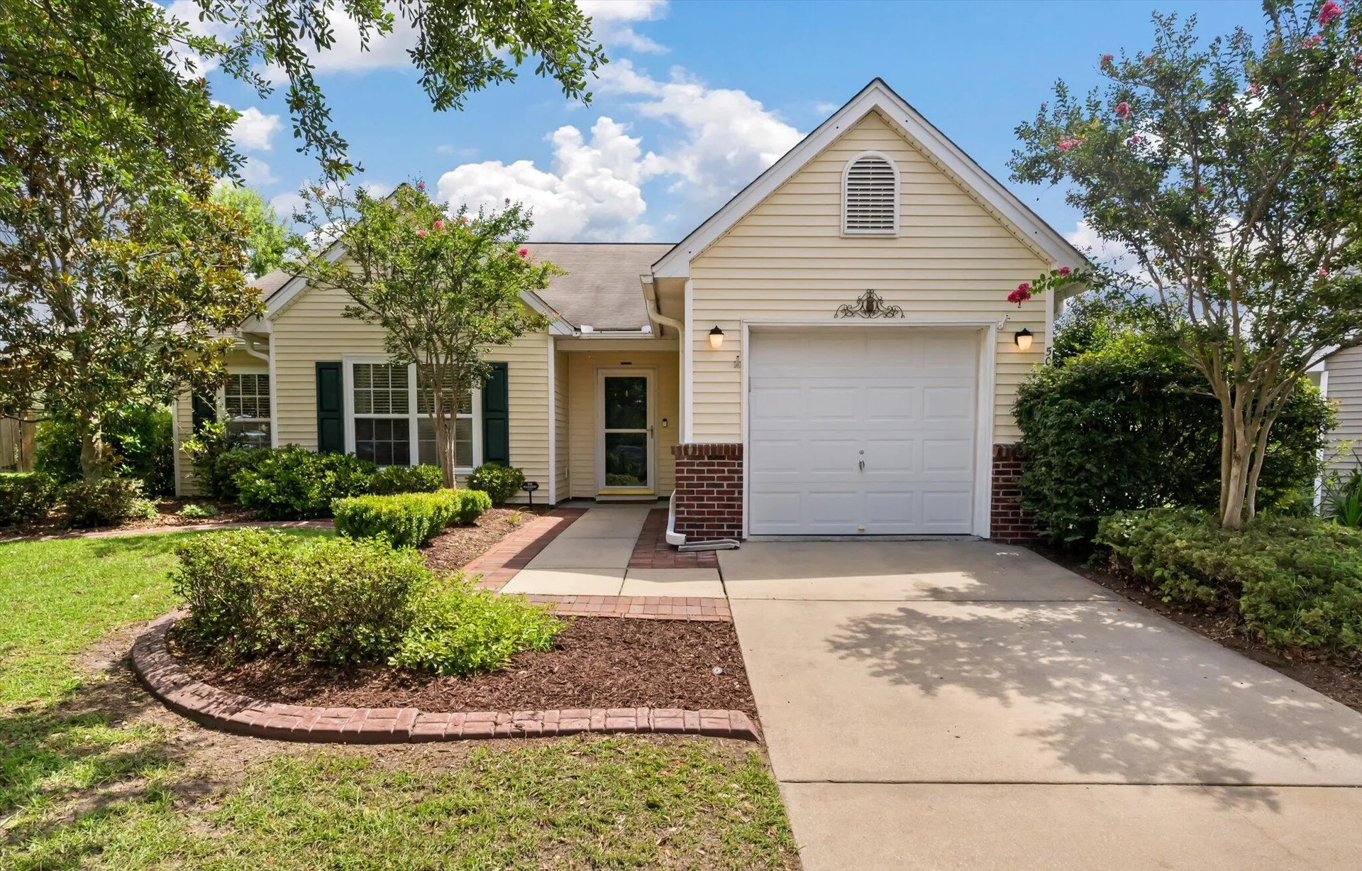 5013 Holdsworth Drive