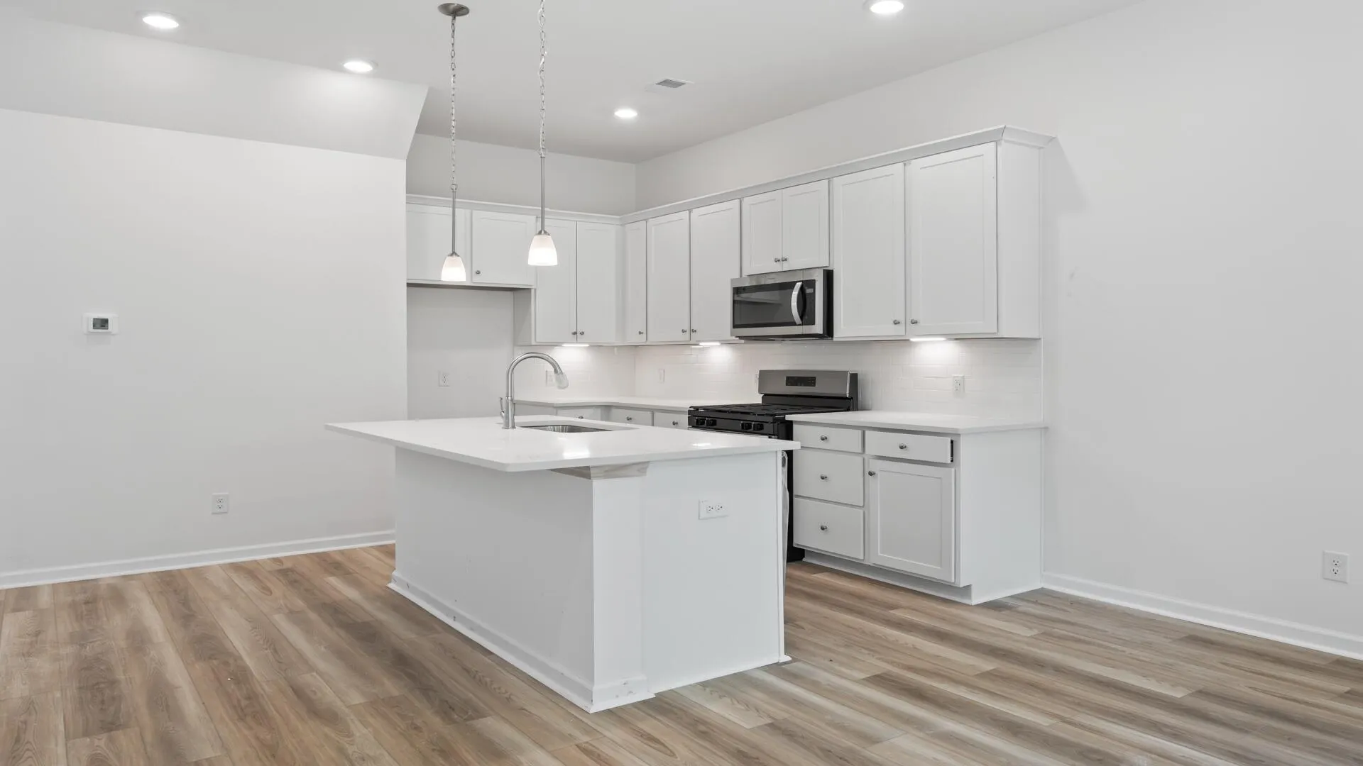 Property image 3 at 4436 Oakwood Avenue, North Charleston, SC 29405