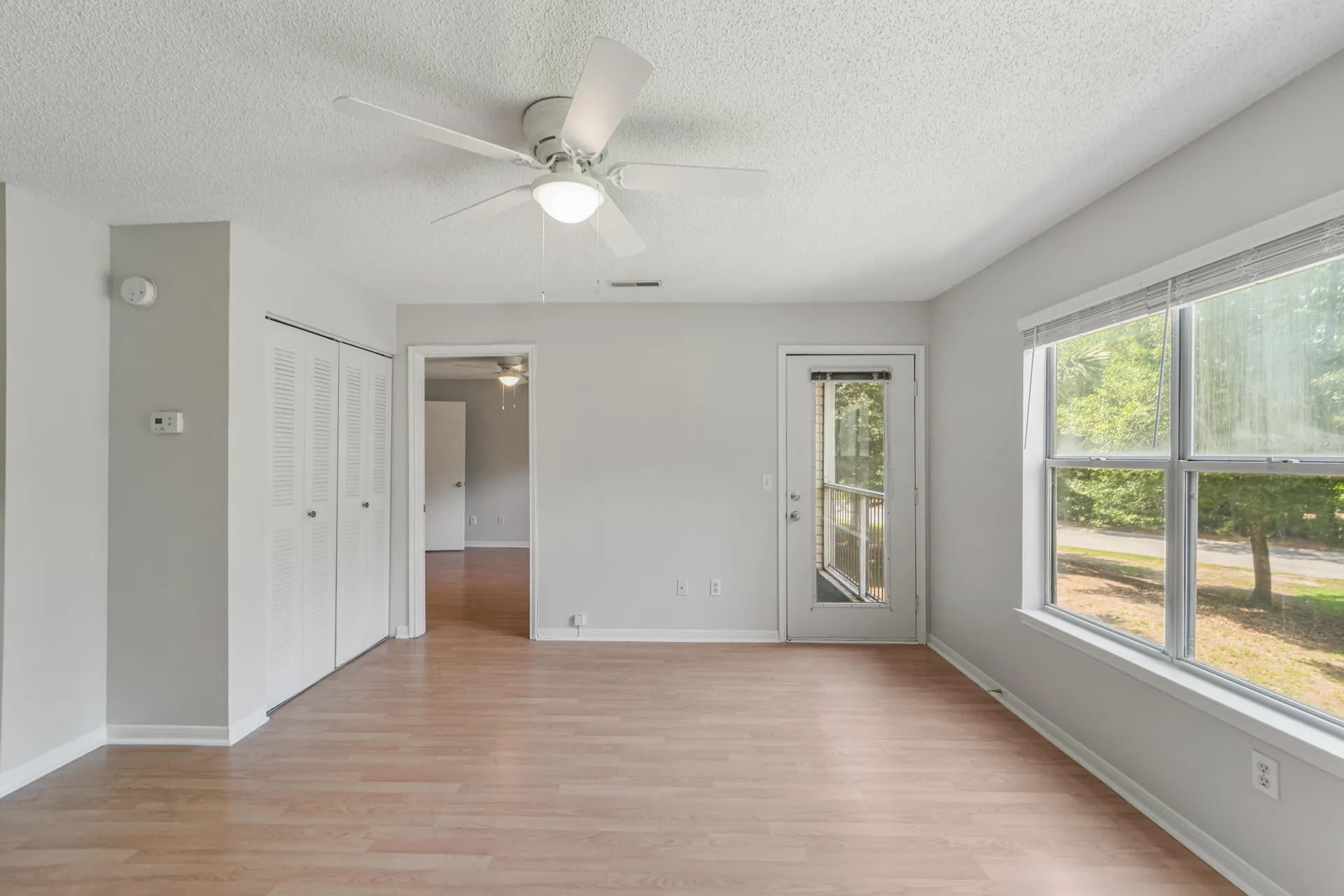 Property image 4 at 2011 N Highway 17 1400p, Mount Pleasant, SC 29466