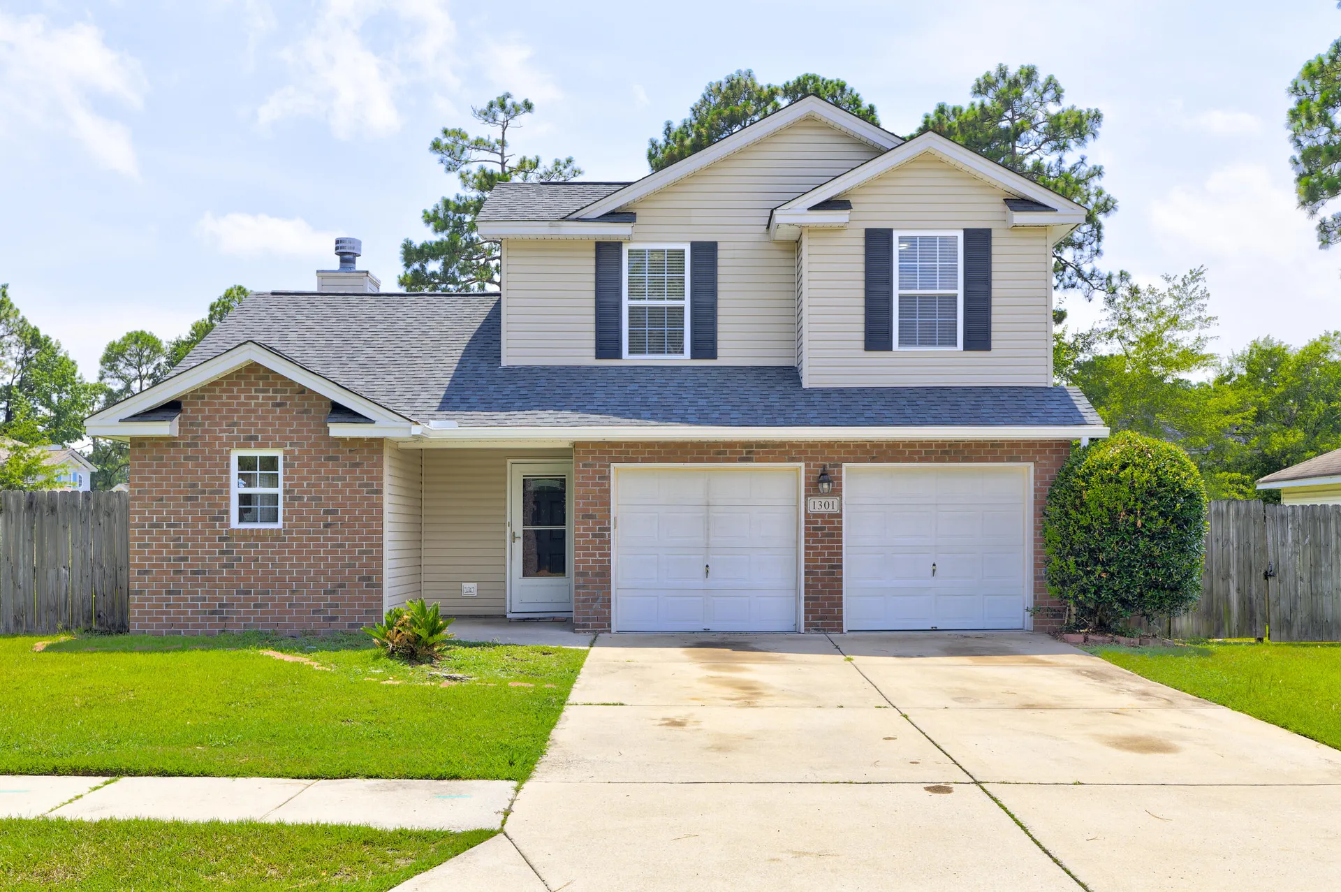 1301 Lantern Road