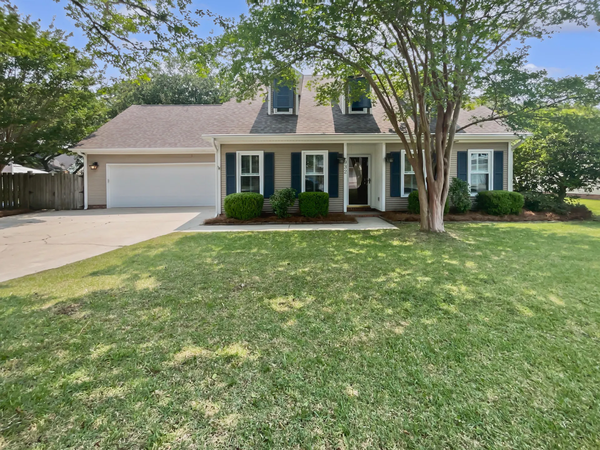 Bayview Farms, Charleston Community