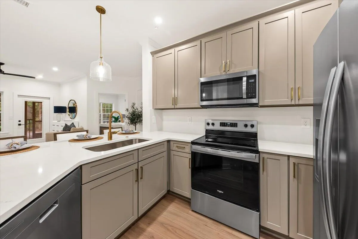 Property image 3 at 1304 Basildon Road, Mount Pleasant, SC 29466