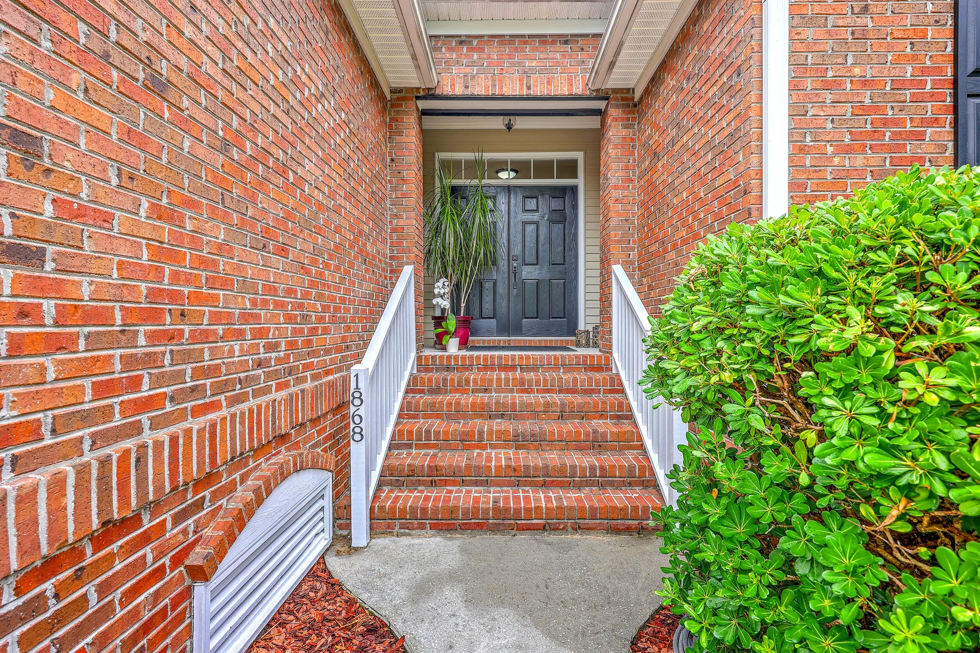 Property image 3 at 1868 Palmetto Isle Drive, Mount Pleasant, SC 29466