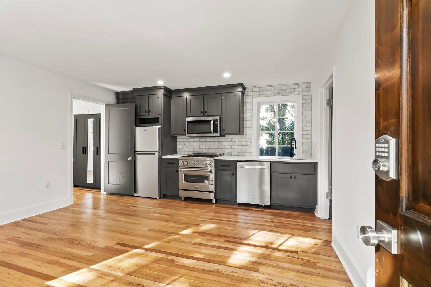 Property image 4 at 19 Smith Street C, Charleston, SC 29401