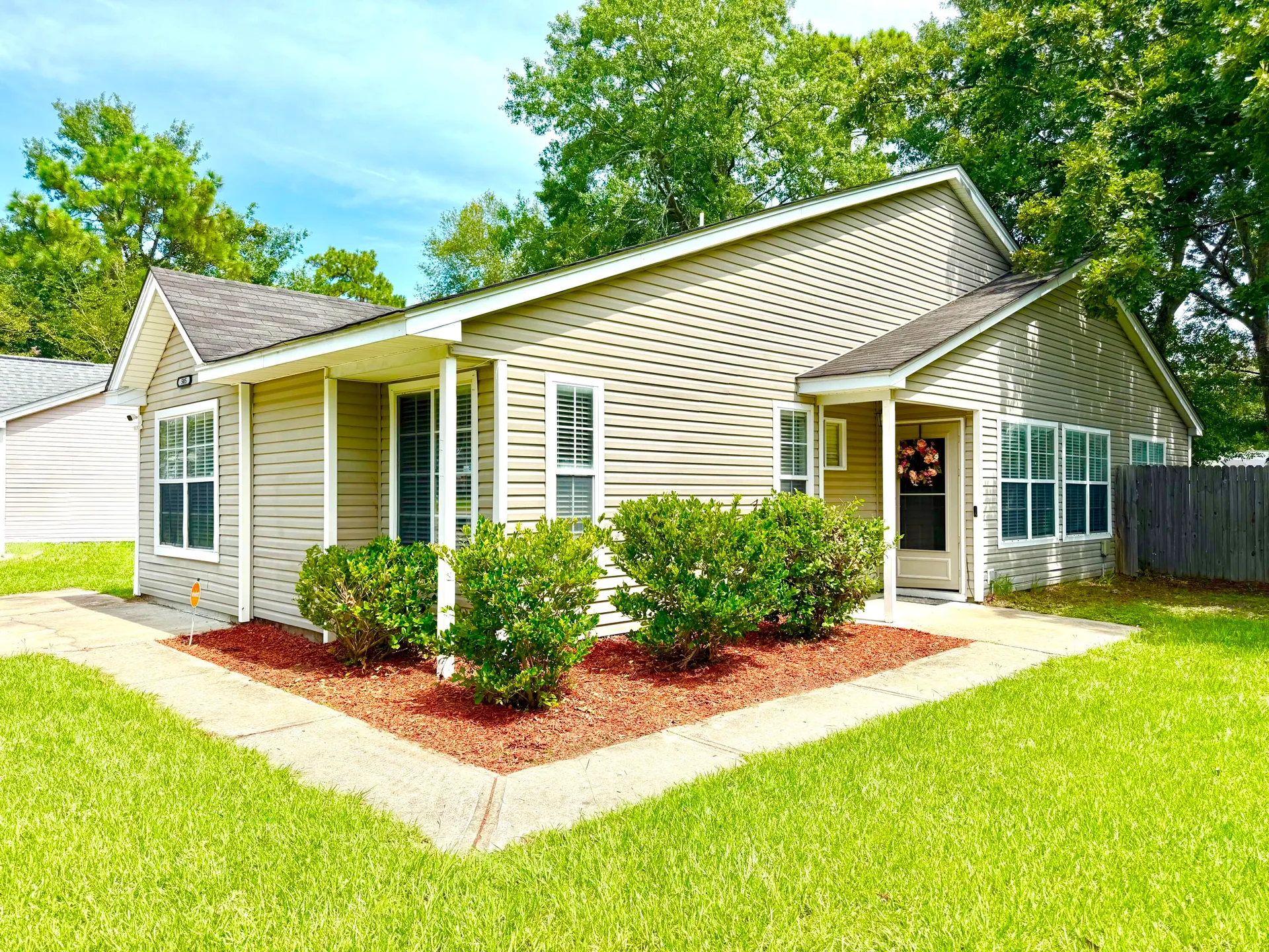 Sangaree Gardens, Summerville Community
