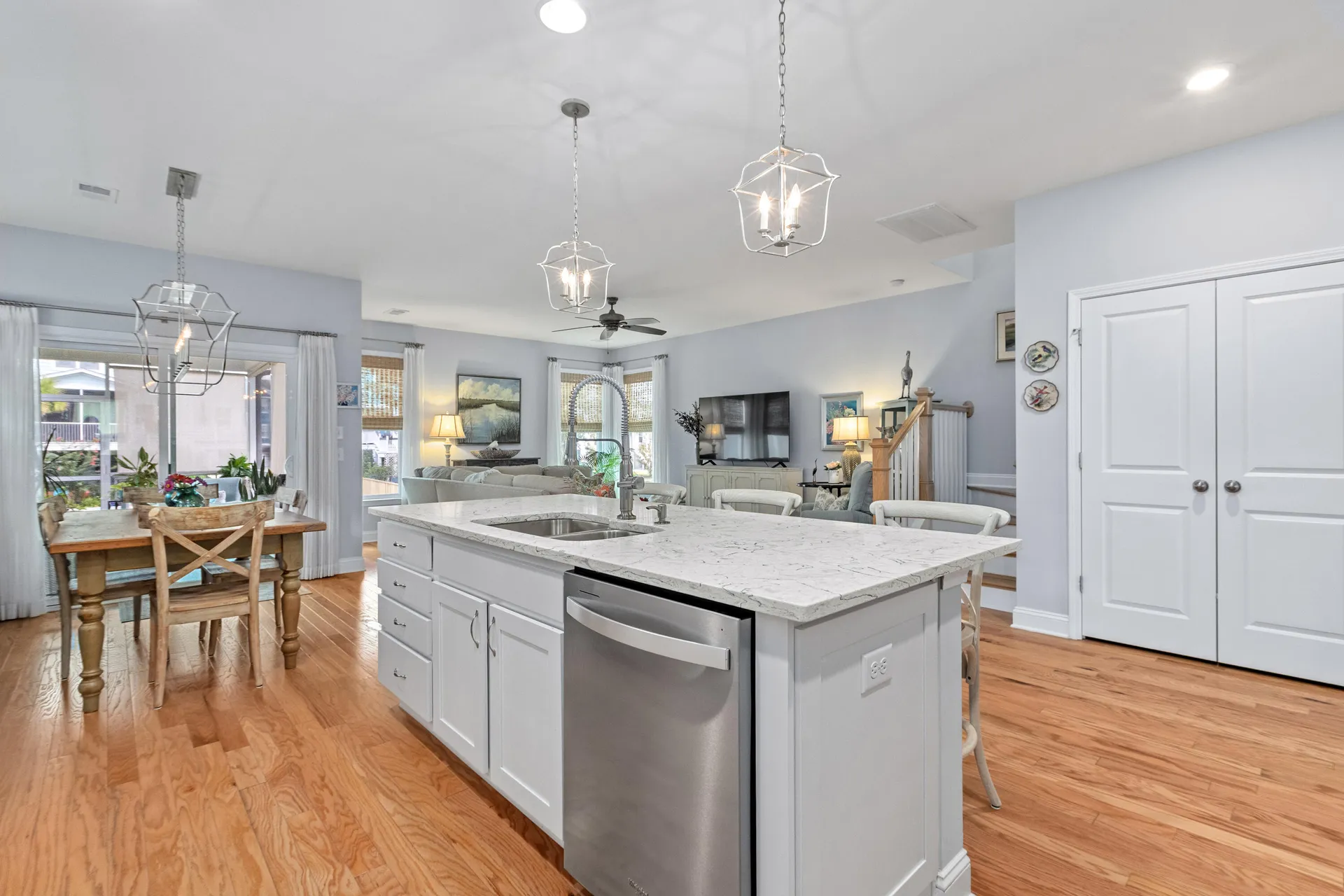Property image 5 at 402 Topsail Court, Charleston, SC 29492