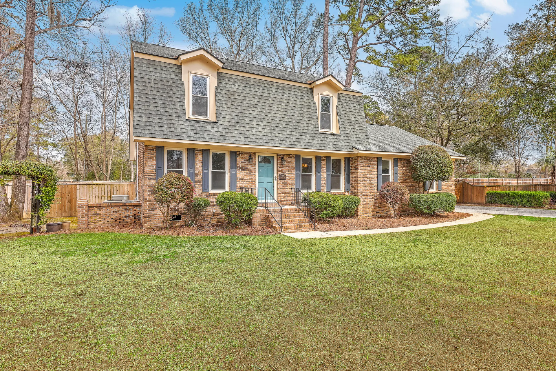 103 Laurens Court
