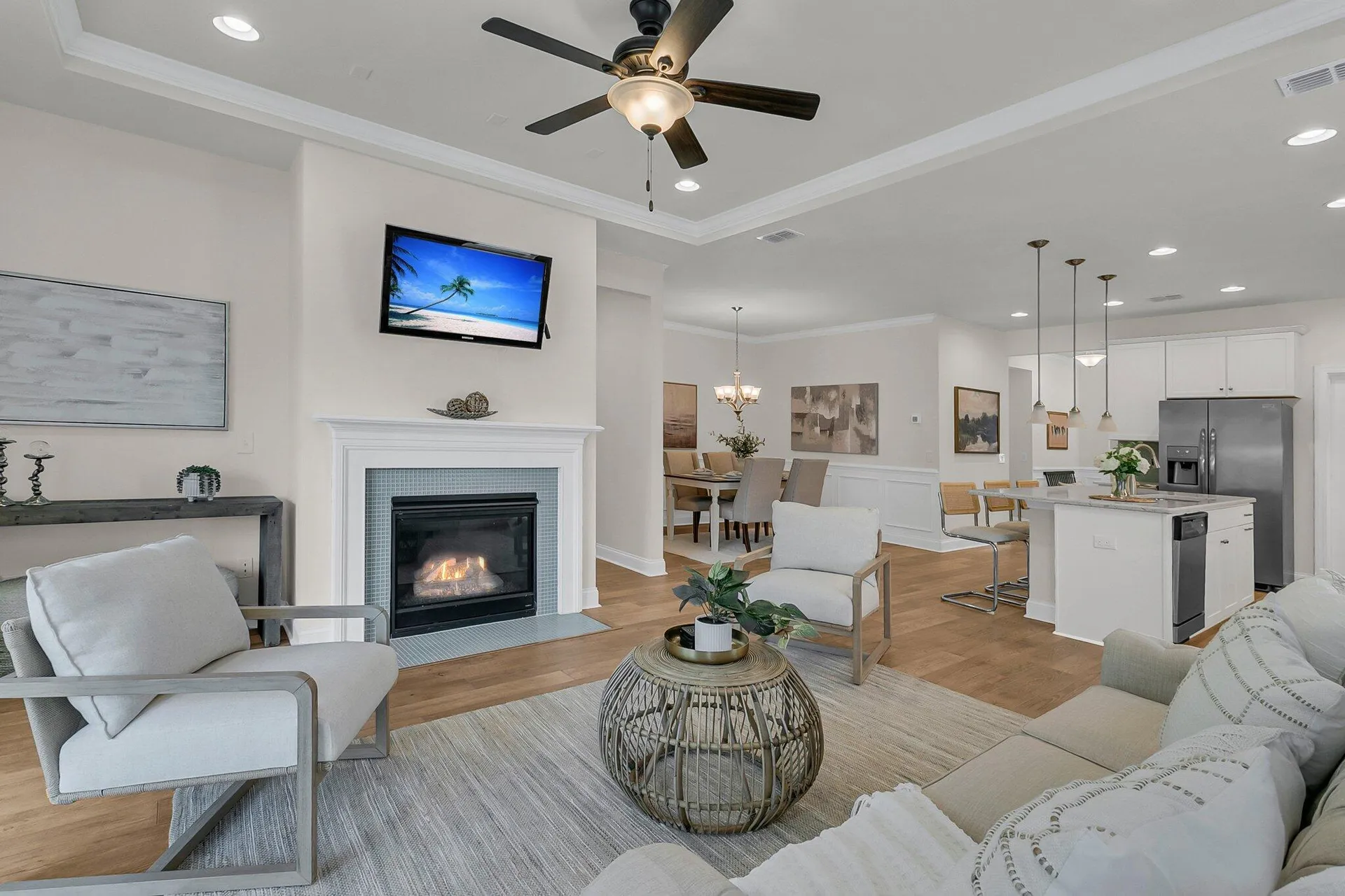 614 Beach Way
