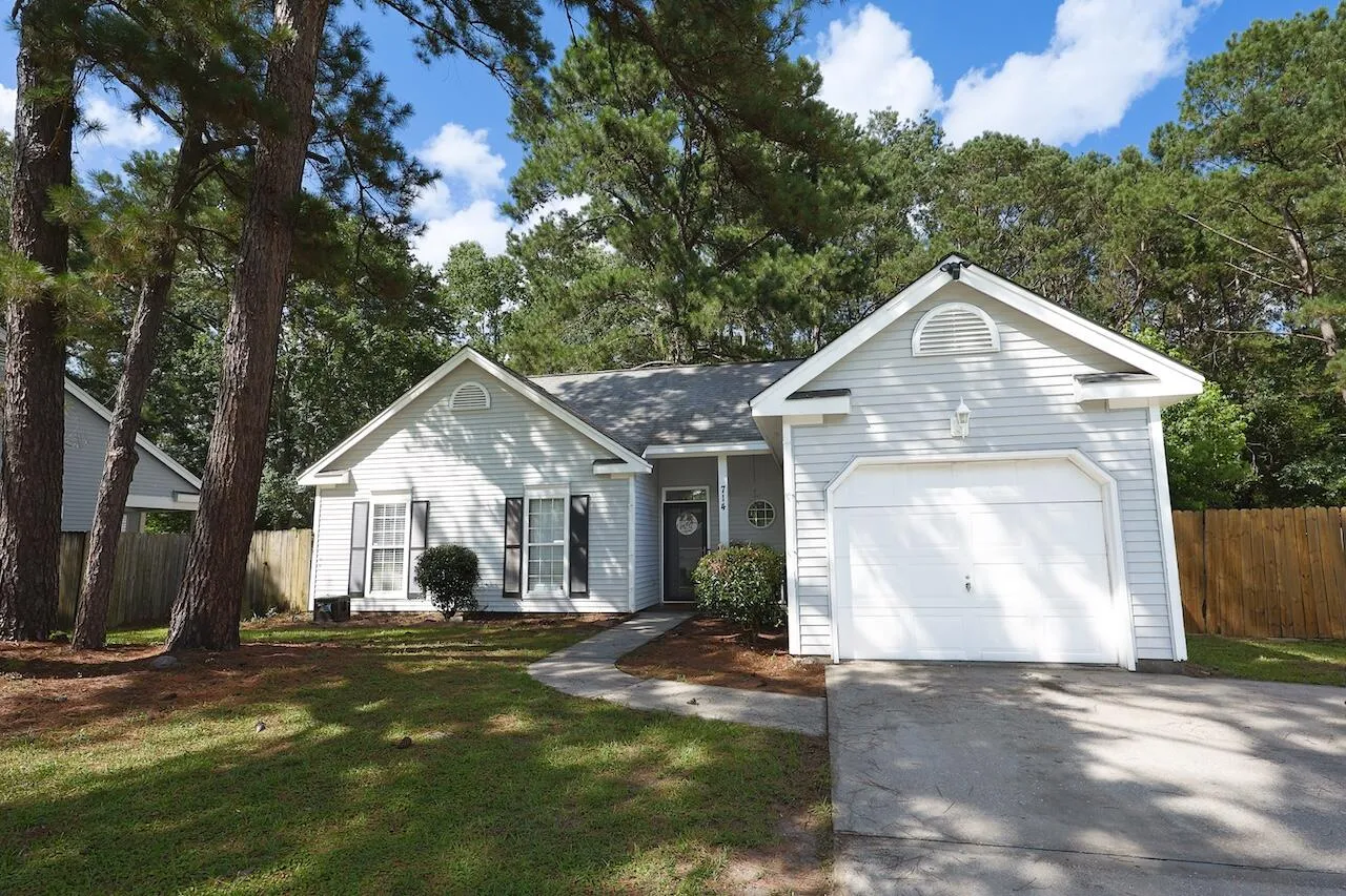 Property image 2 at 714 Alwyn Boulevard, Summerville, SC 29485