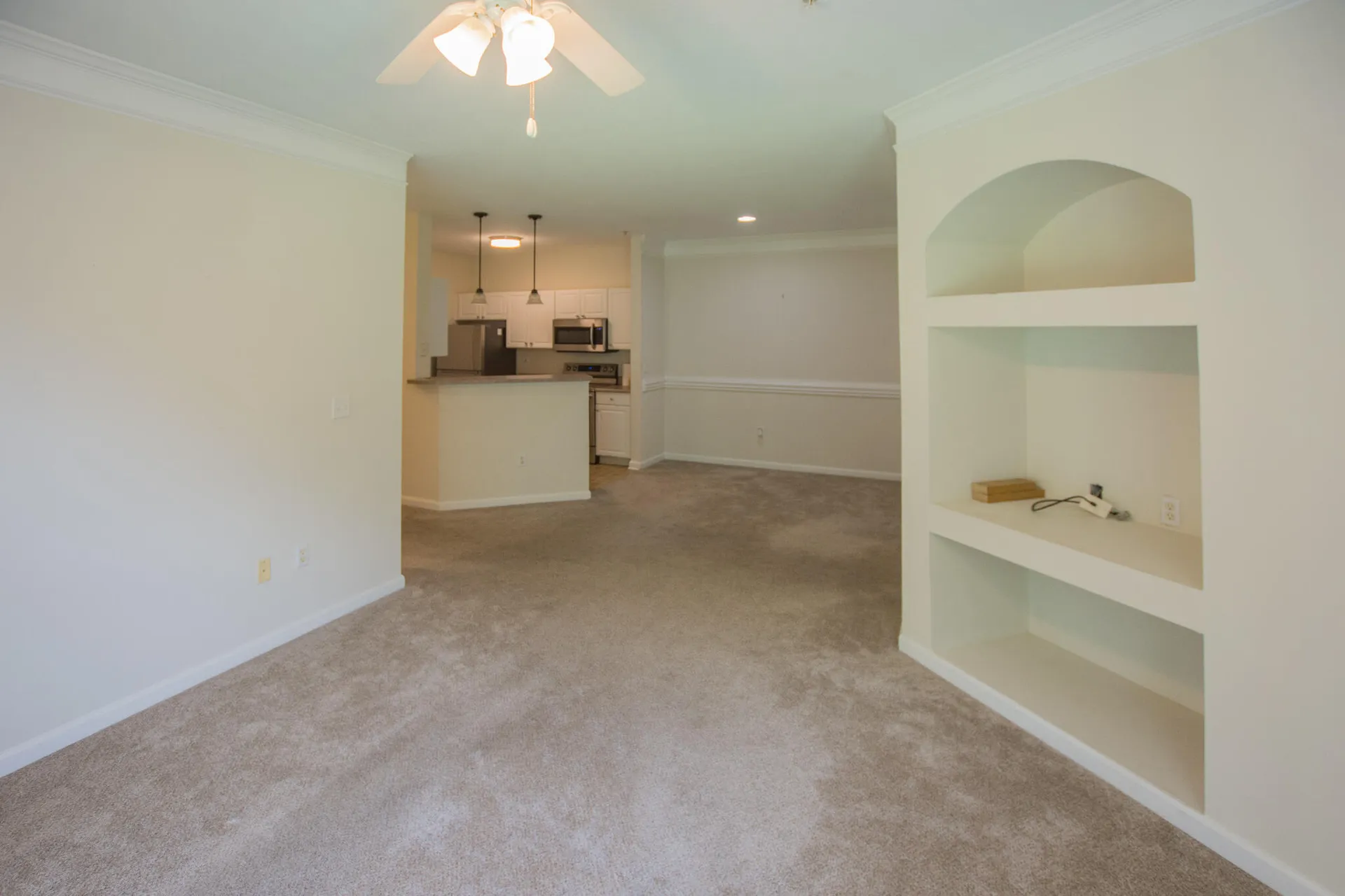 Property image 5 at 1300 Park West Boulevard 911, Mount Pleasant, SC 29466