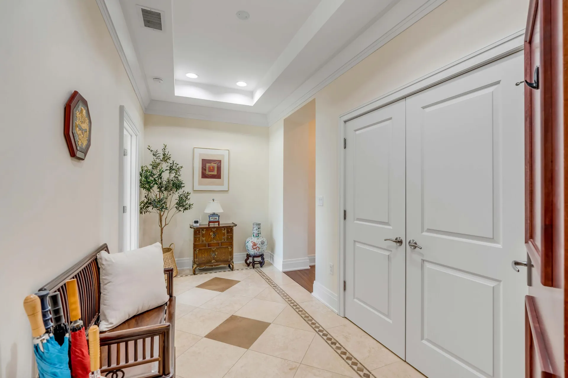 Tides Condominiums, Mount Pleasant Community