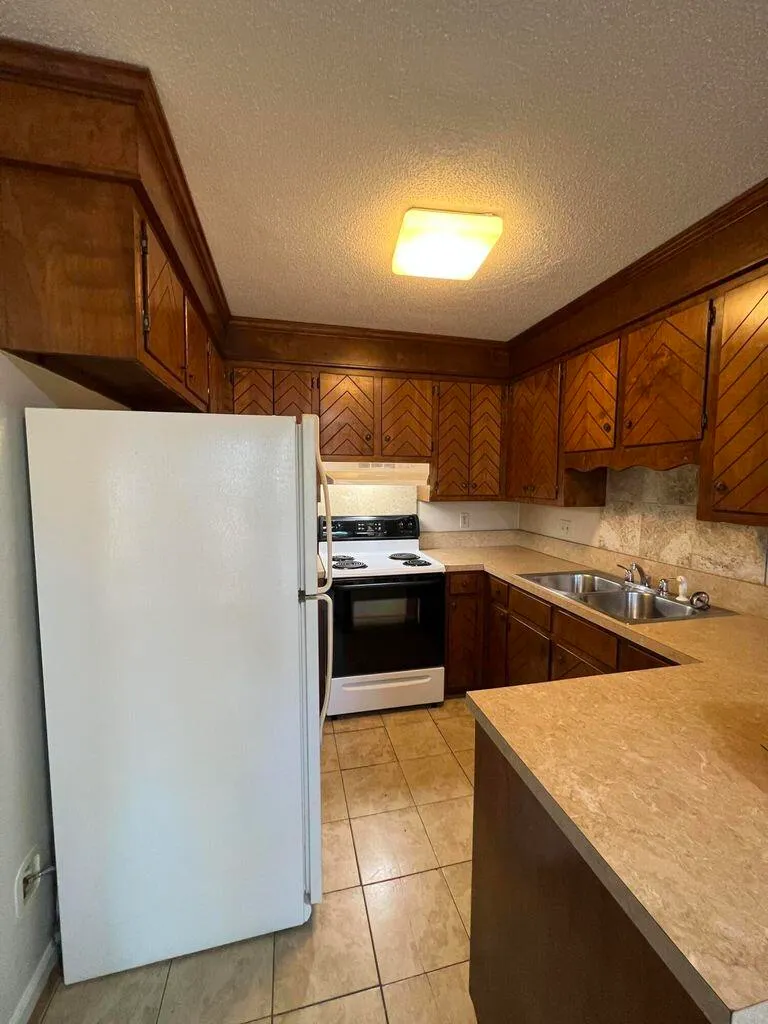 Property image 5 at 1056 Yorktown Drive, Charleston, SC 29412