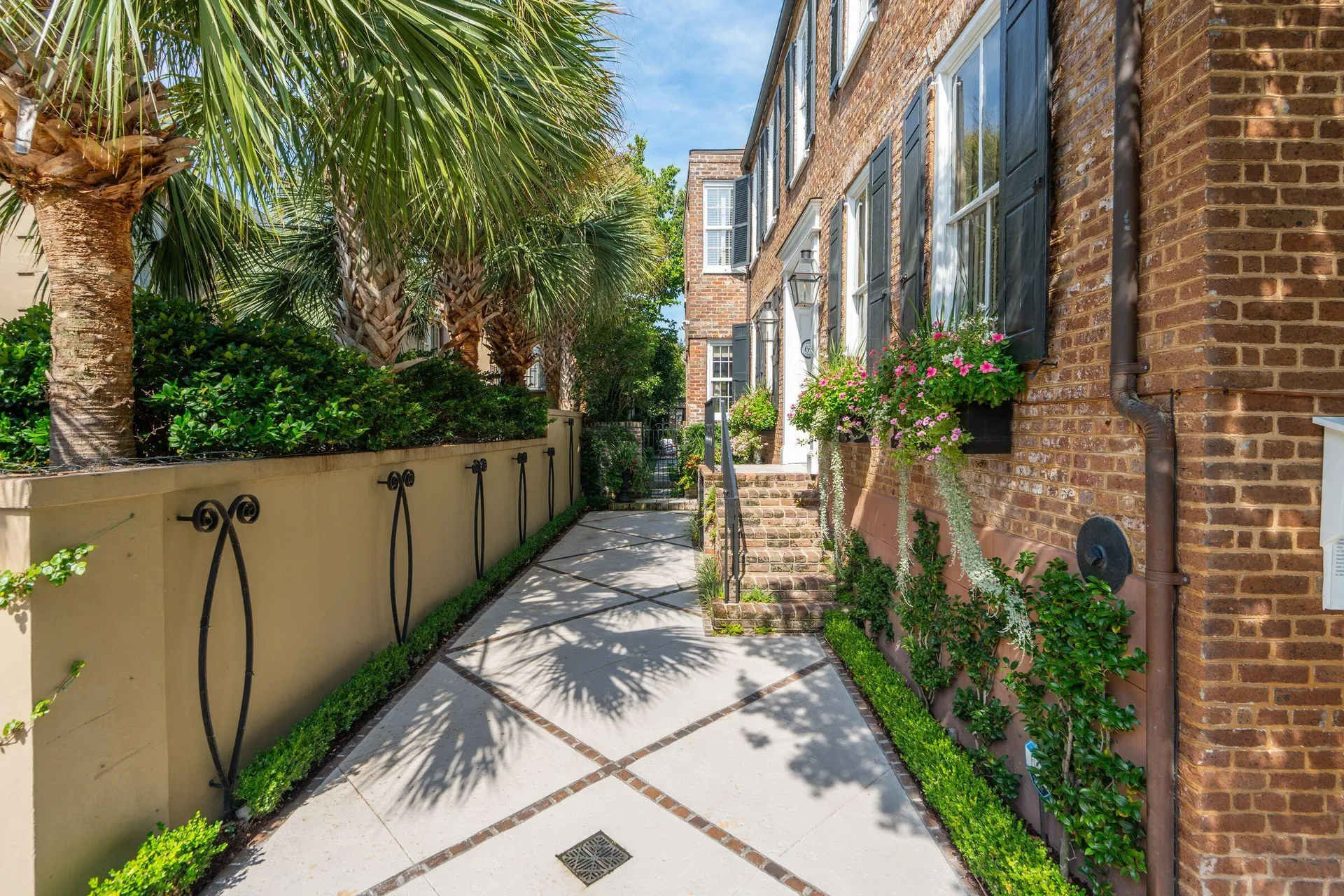 Property image 2 at 69 King Street, Charleston, SC 29401