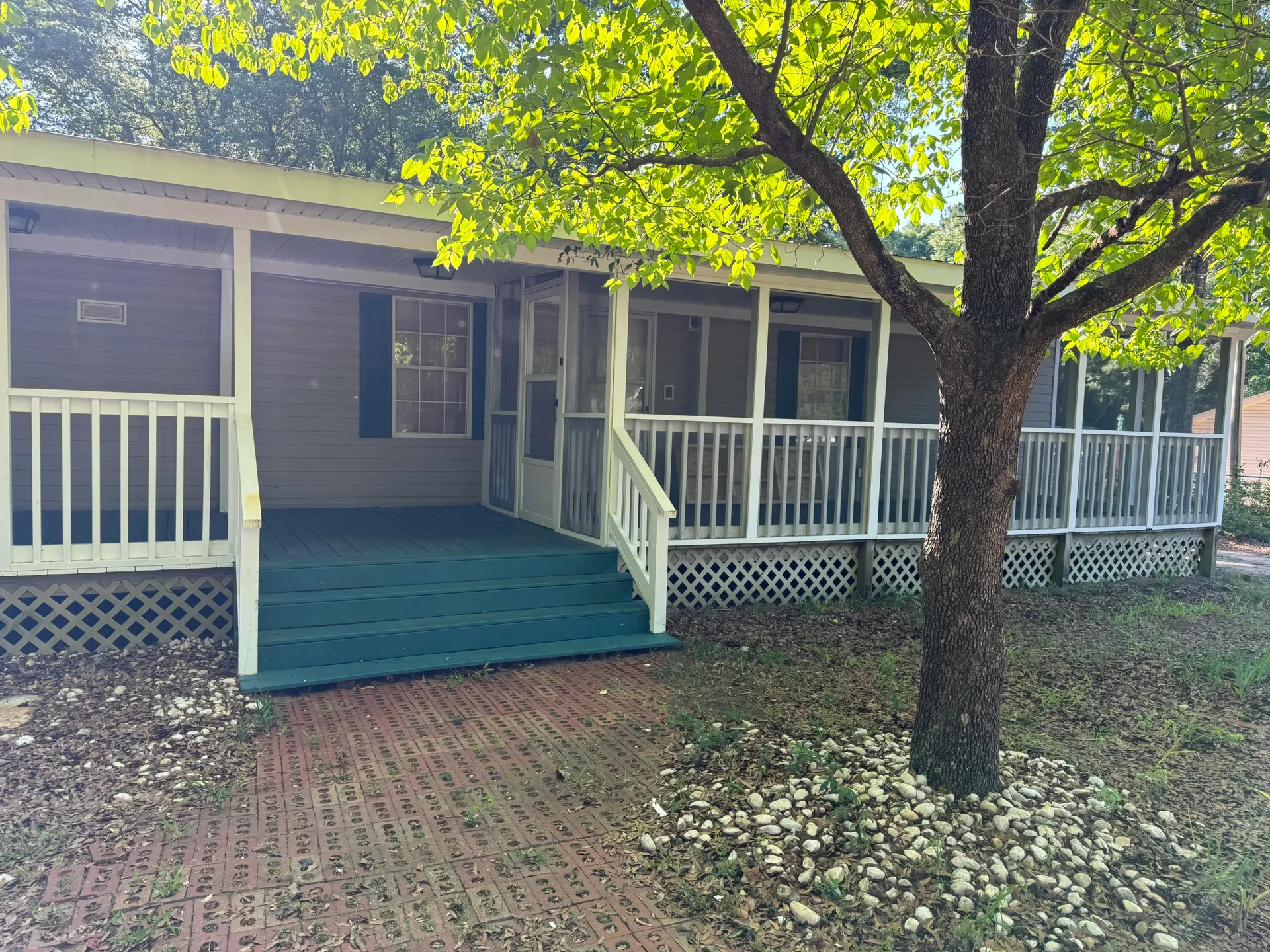 1104 Hickory Drive