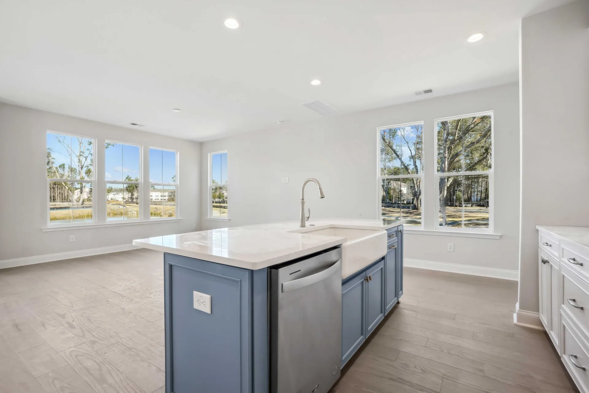 177 Claret Cup Way