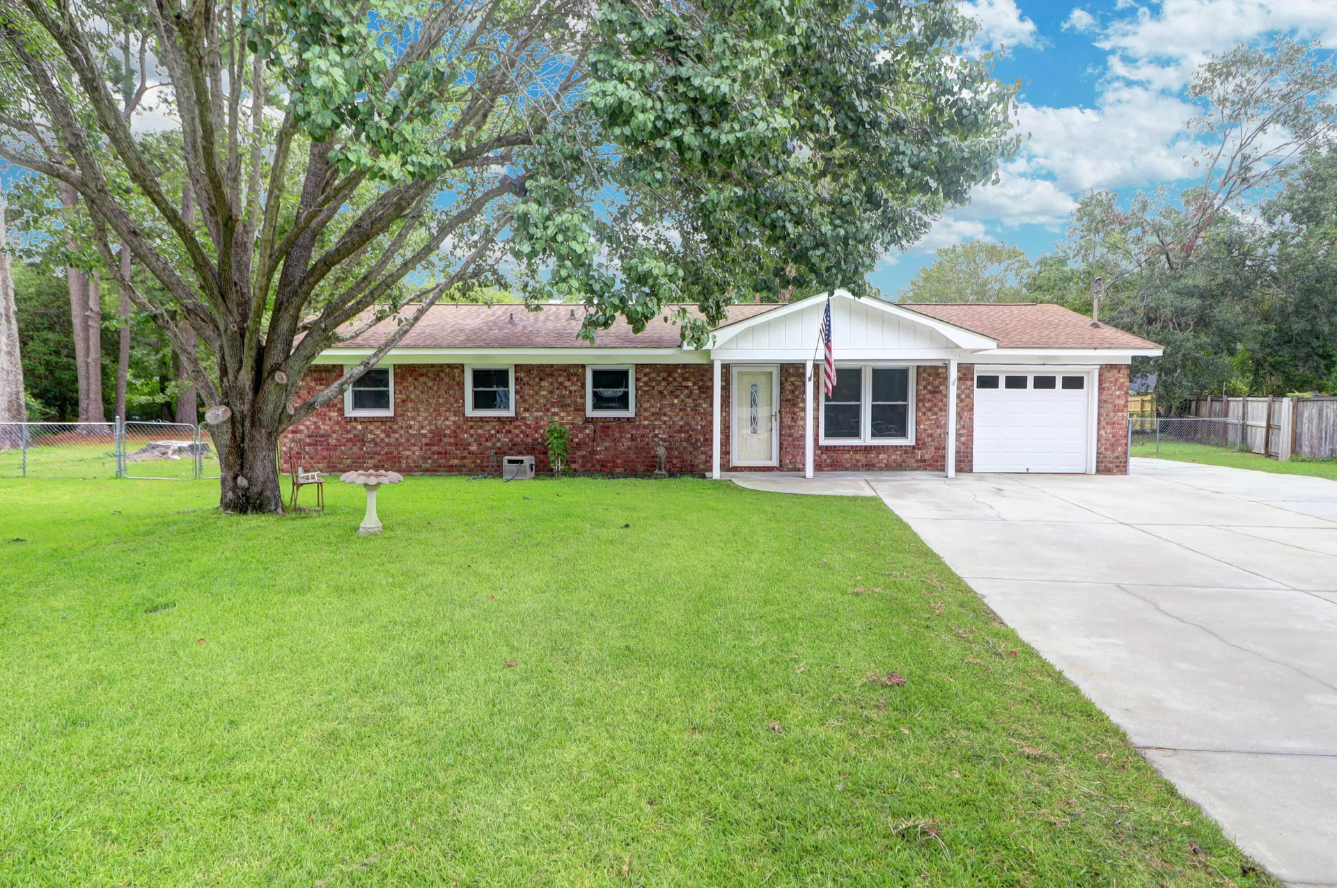 Property image 2 at 108 Robin Court, Summerville, SC 29485