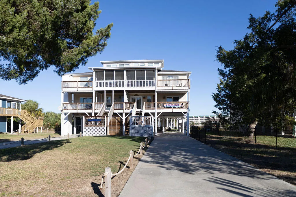 3611 Yacht Club Road B