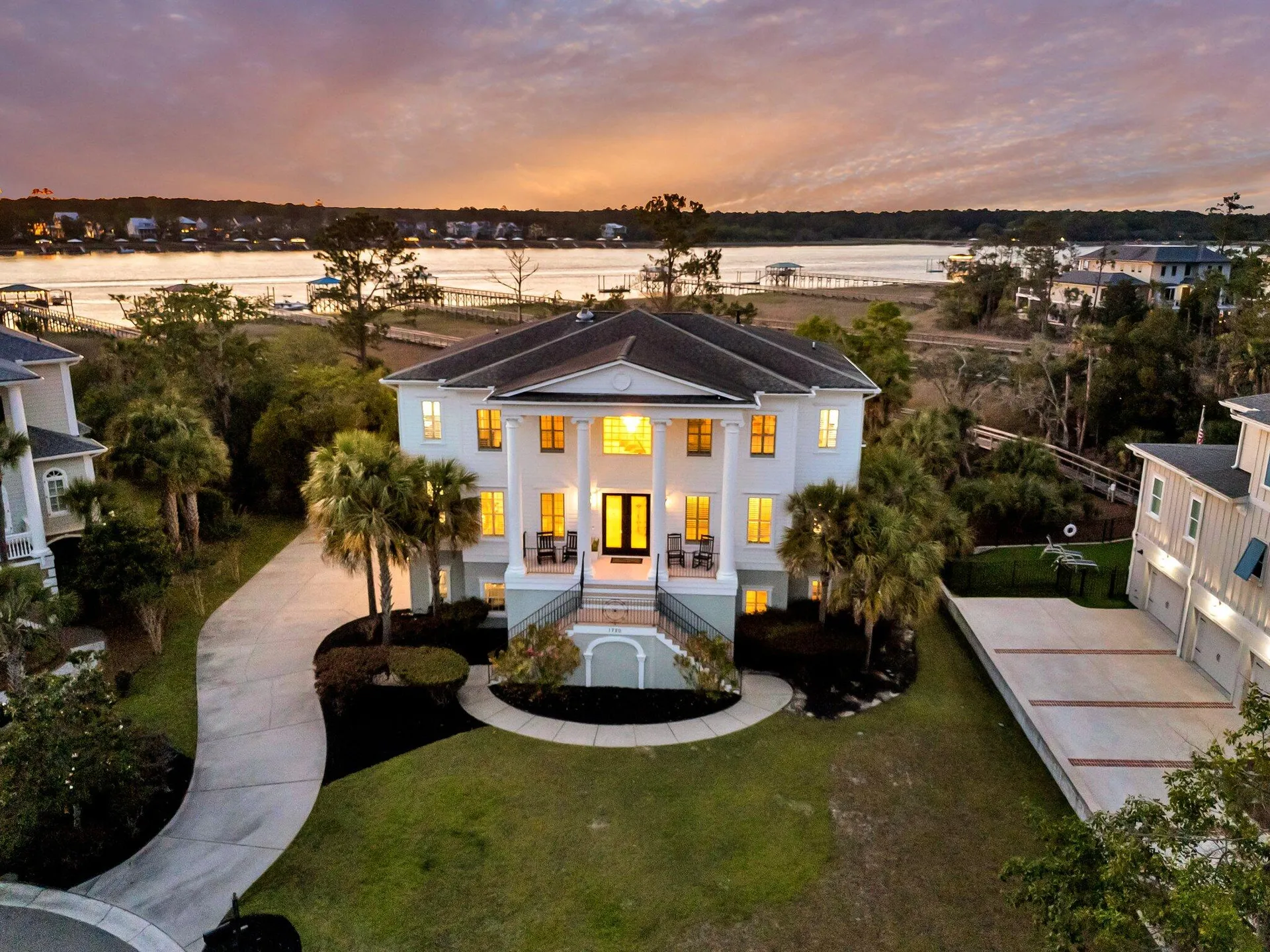 1720 Bowline Drive