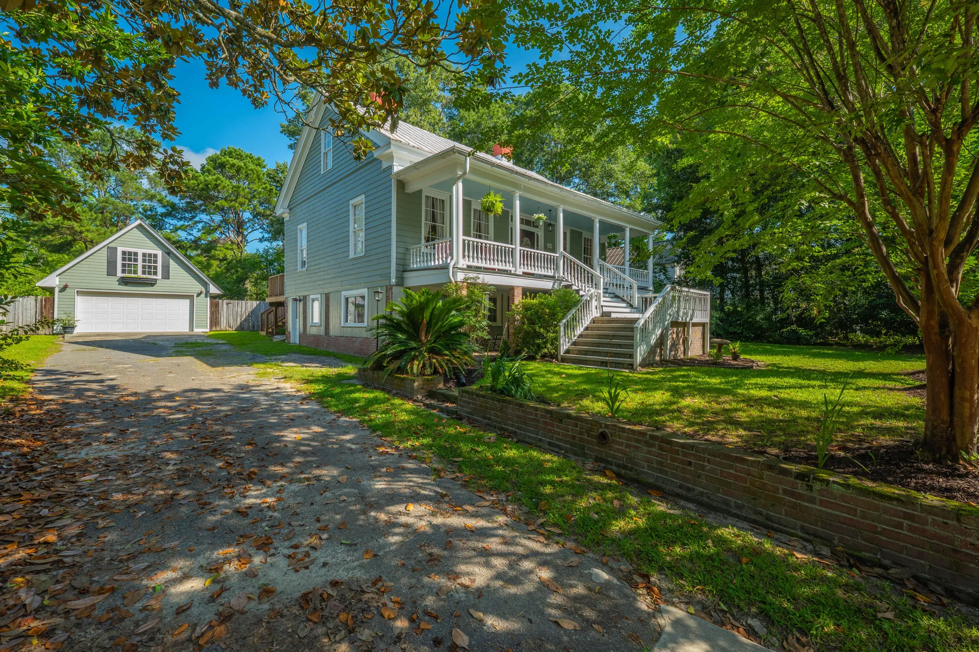 Property image 2 at 406 S Gum Street, Summerville, SC 29483