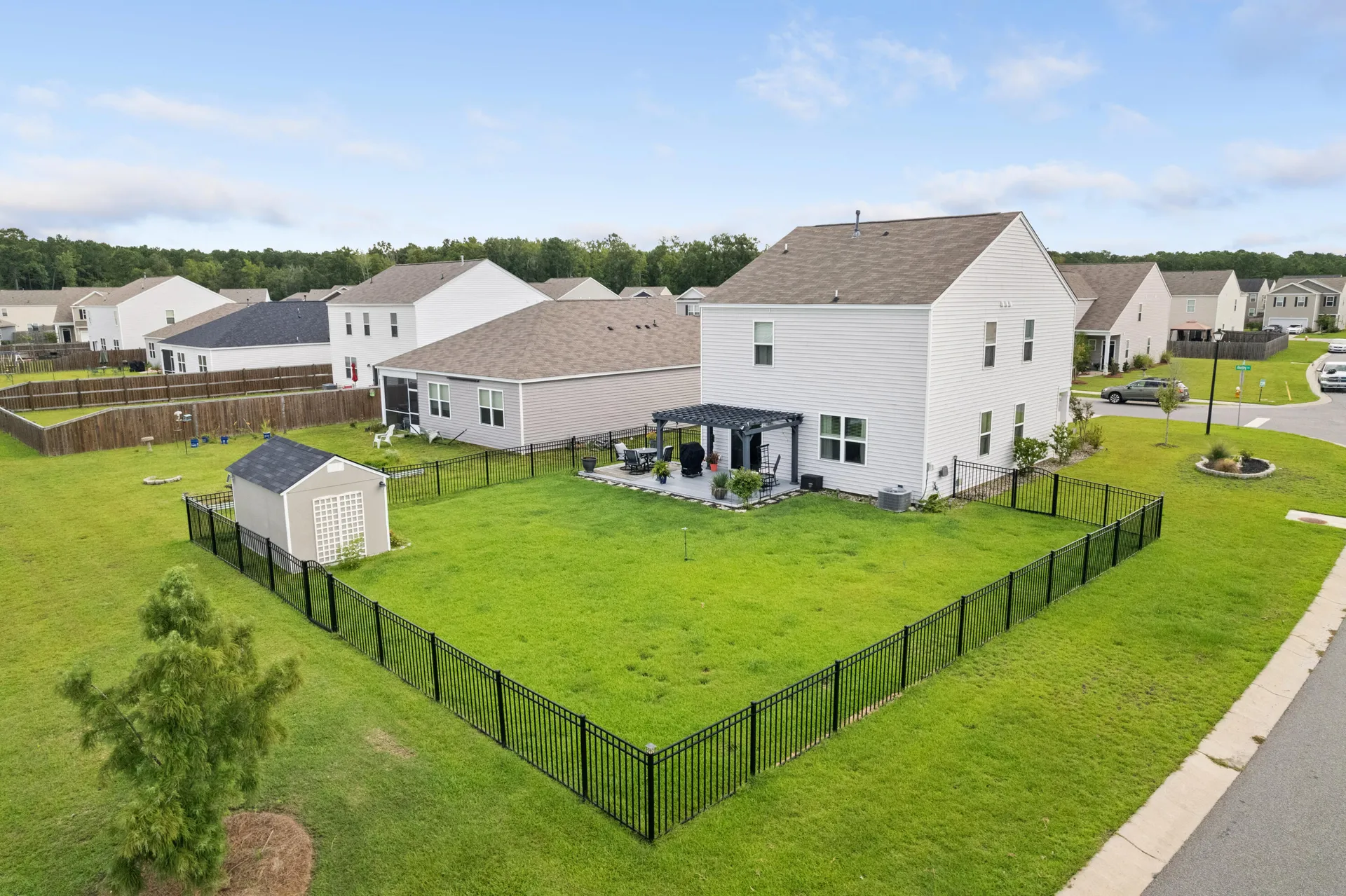 Property image 2 at 130 Akeley Lane, Summerville, SC 29483
