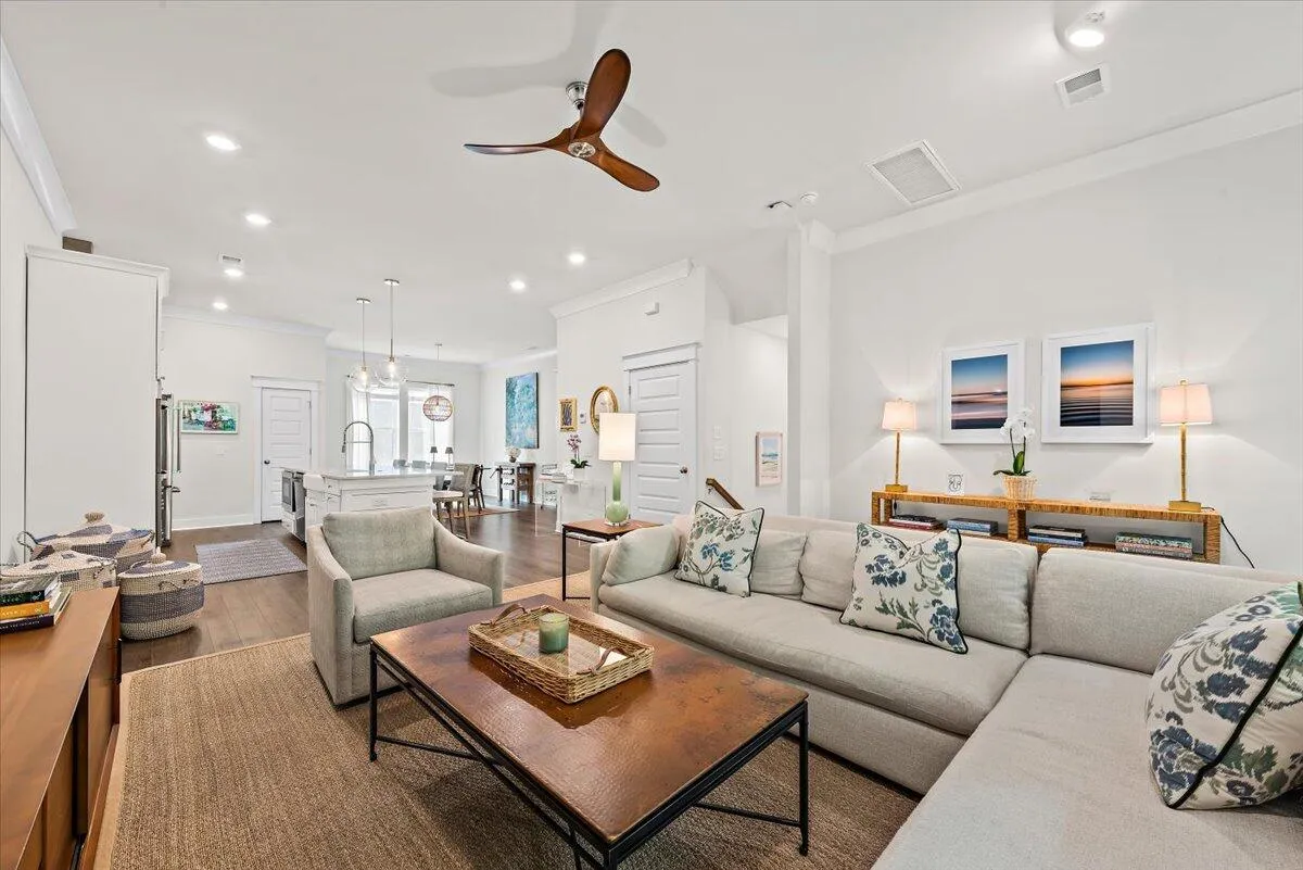 Property image 2 at 1635 Florentia Street 3, Mount Pleasant, SC 29464