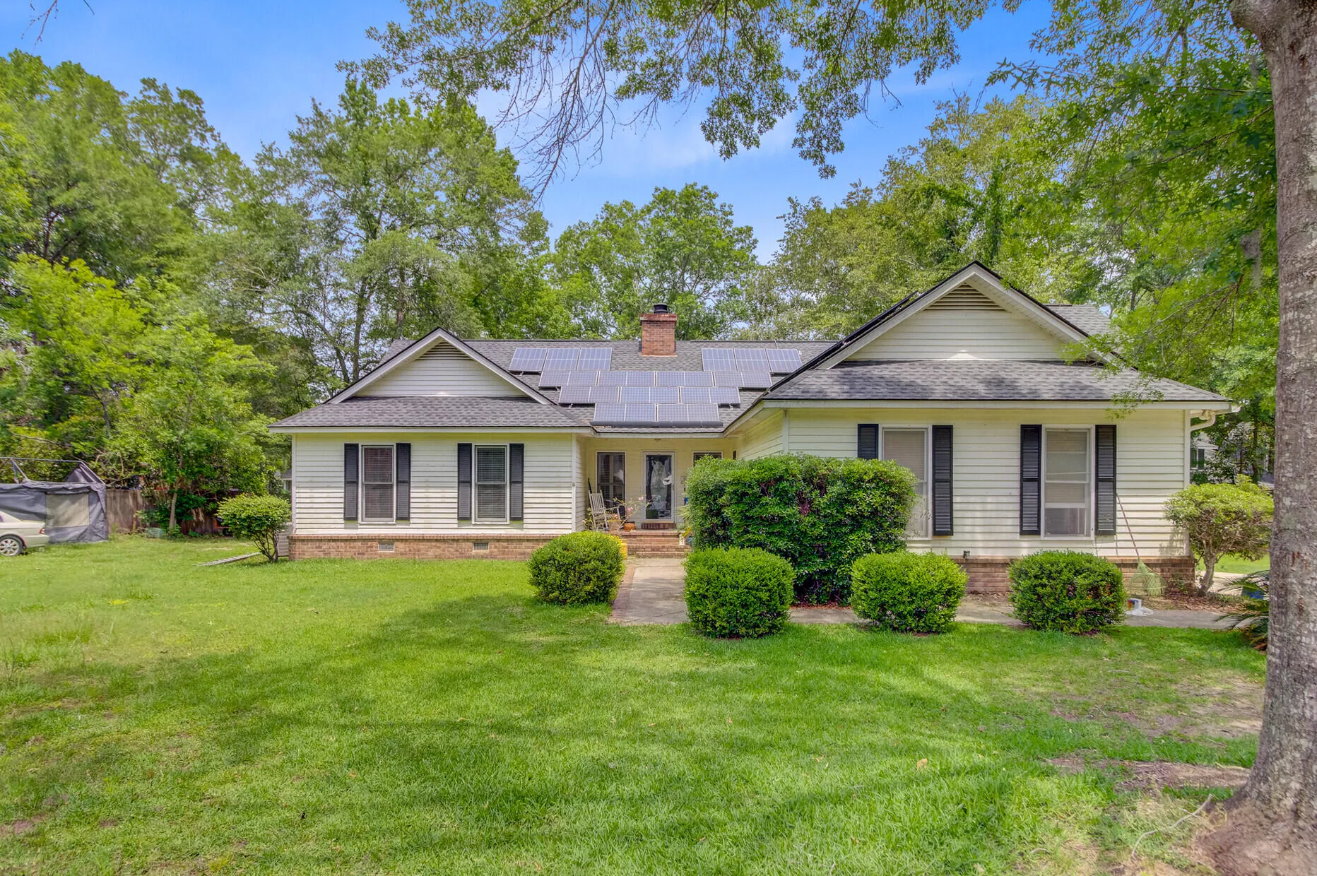 4 Garth Drive