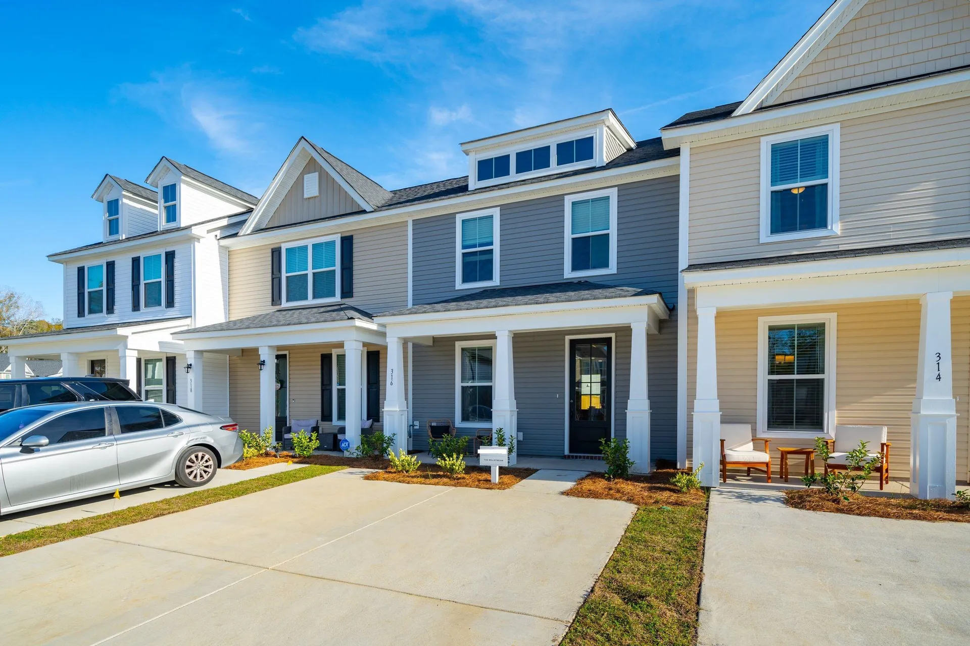 Property image 3 at 814 Alma Square Drive, Moncks Corner, SC 29461