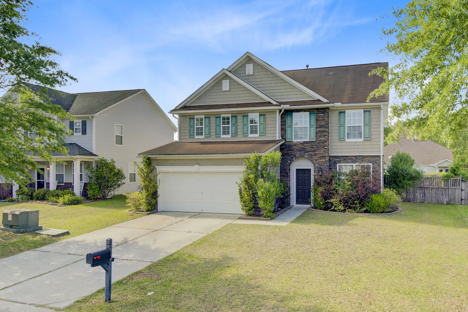 330 Albrighton Way