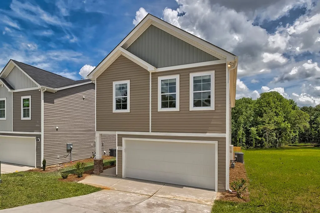 Property image 3 at 318 Silver Spur Way, Gaston, SC 29053