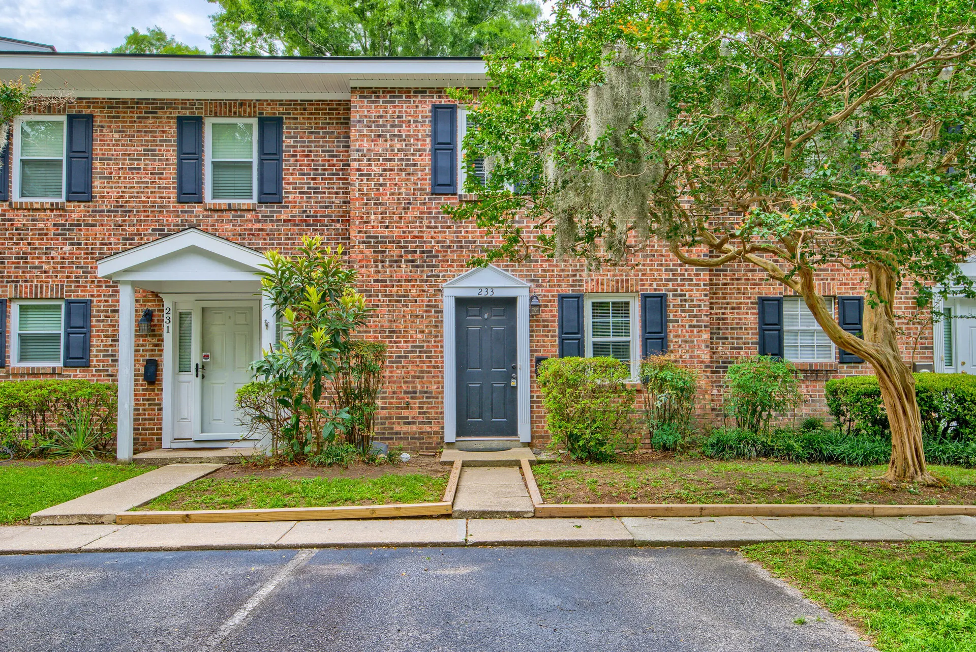 233 Heritage Circle
