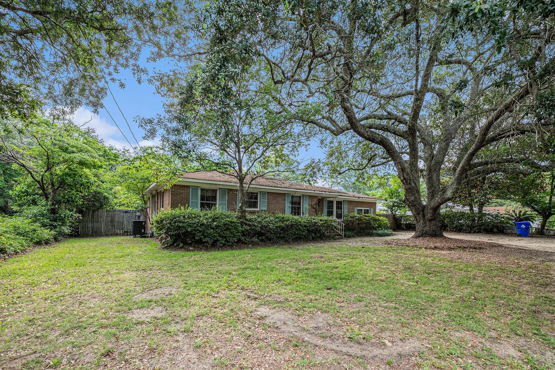 Property image 2 at 943 Mikell Drive, Charleston, SC 29412