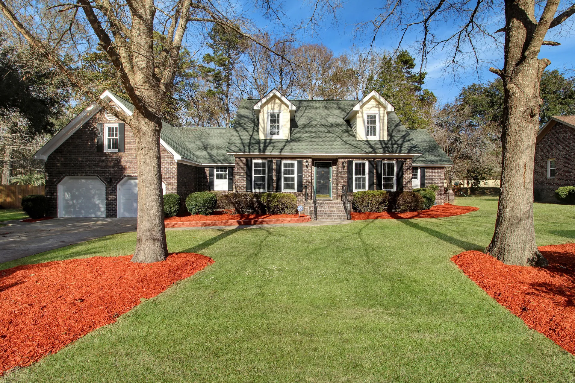 Property image 3 at 305 Mayfield Street, Summerville, SC 29485