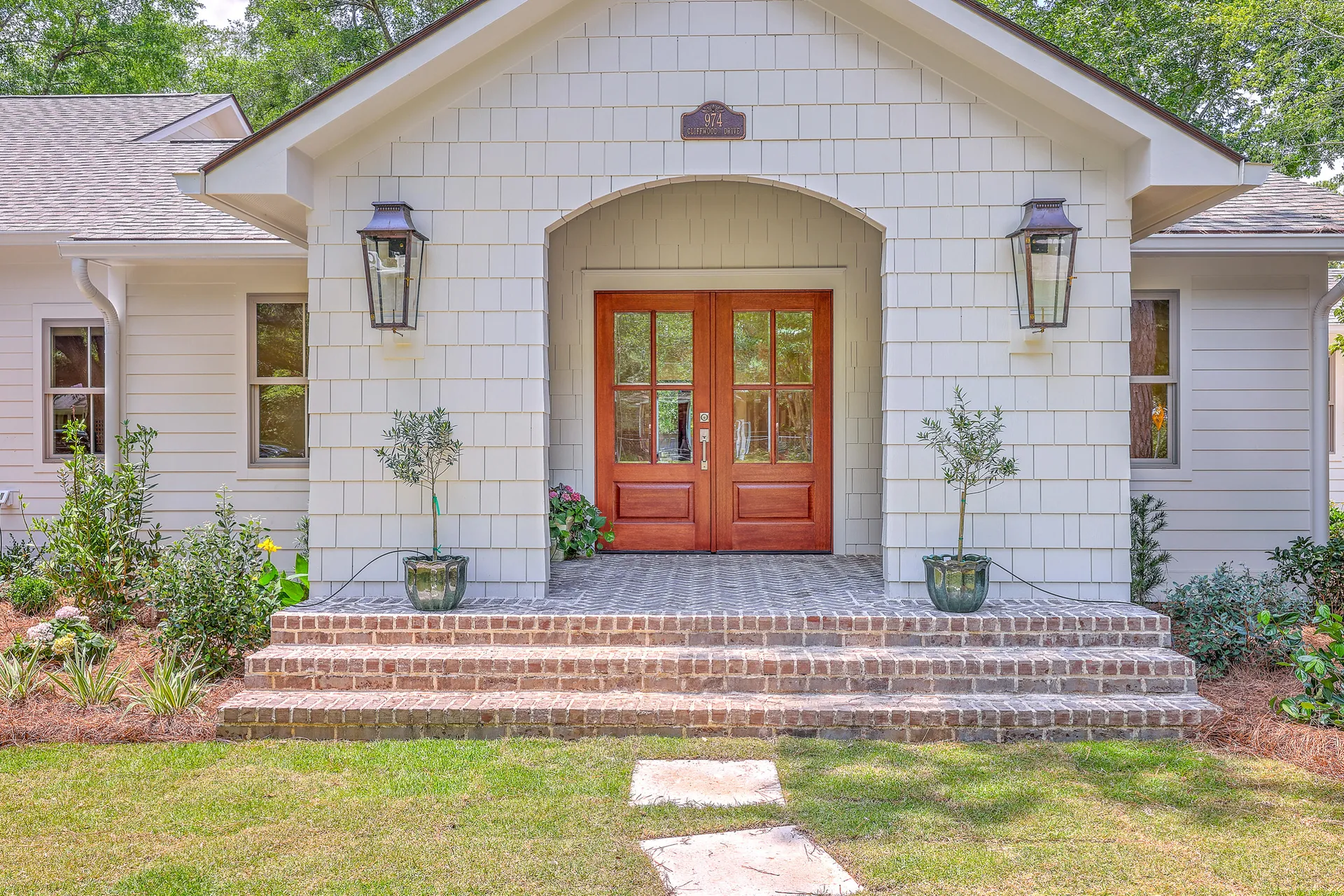 974 Cliffwood Drive