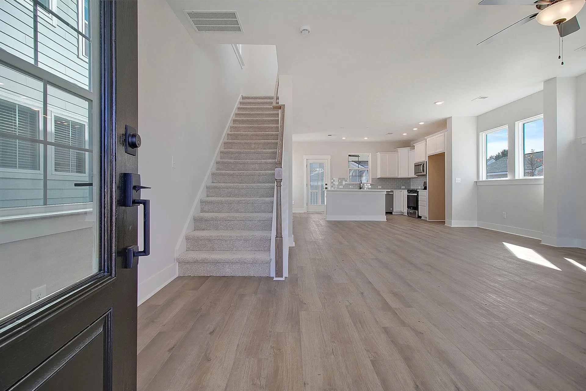 Property image 3 at 812 Gentle Breeze Drive, Summerville, SC 29486