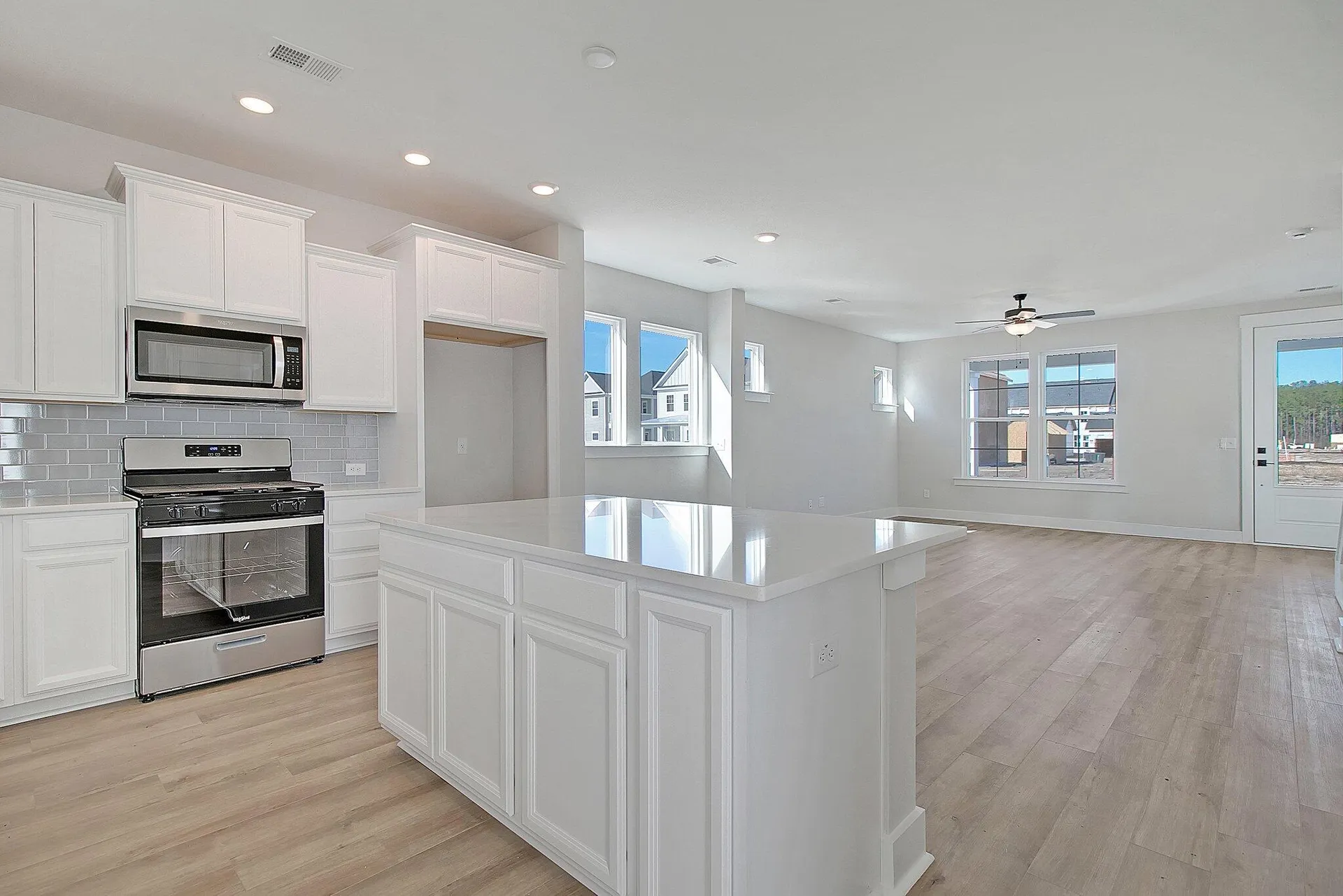 Property image 5 at 812 Gentle Breeze Drive, Summerville, SC 29486