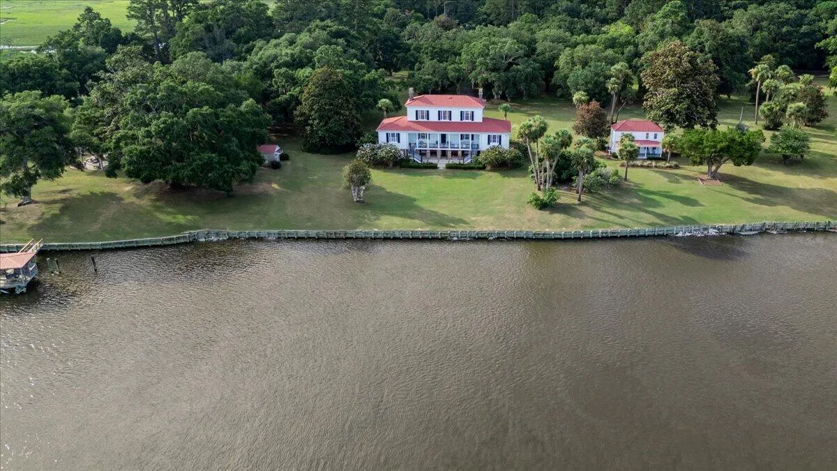 Property image 2 at 8488 Middleton Point Lane, Edisto Island, SC 29438
