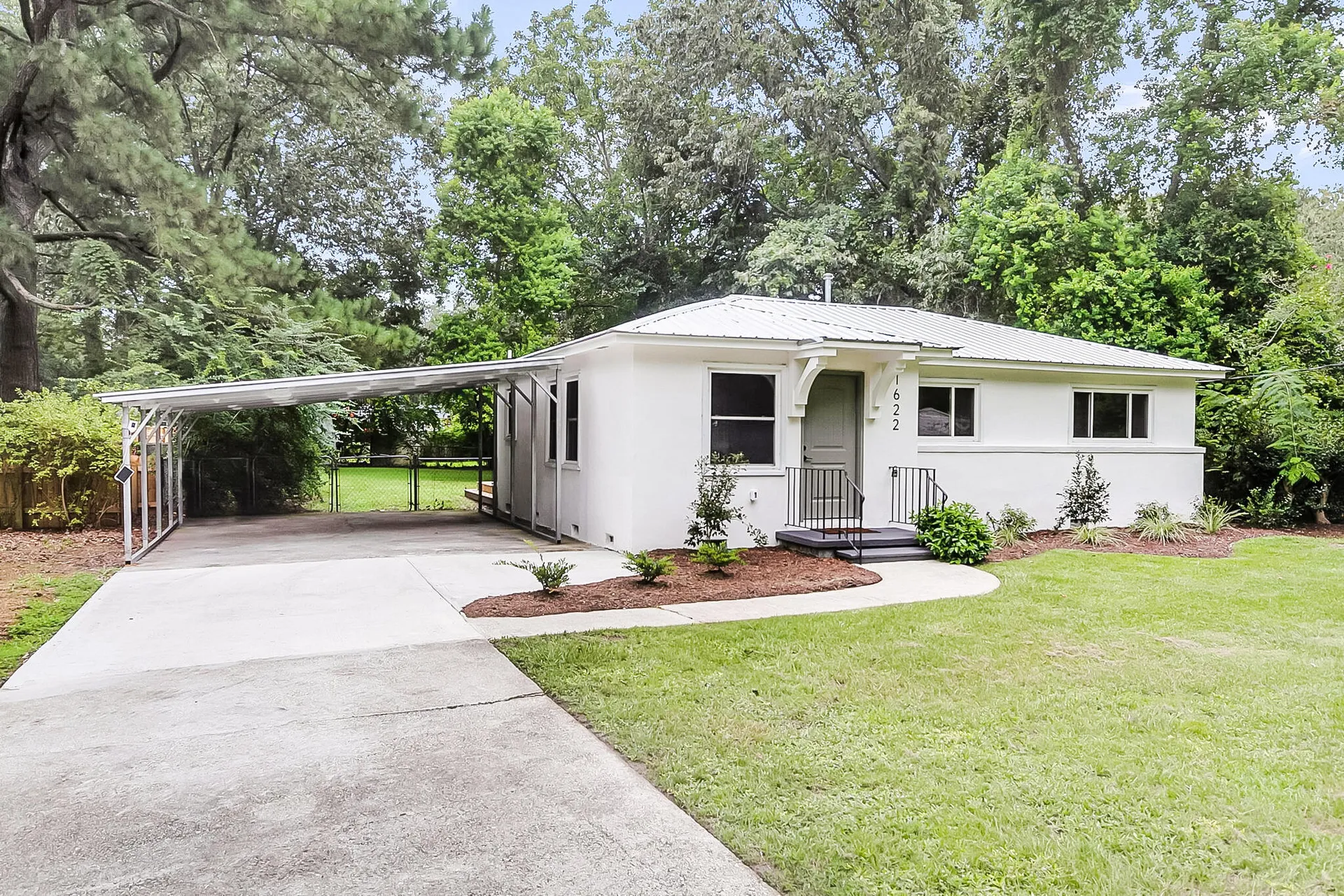 Property image 5 at 1622 Dogwood Road, Charleston, SC 29414