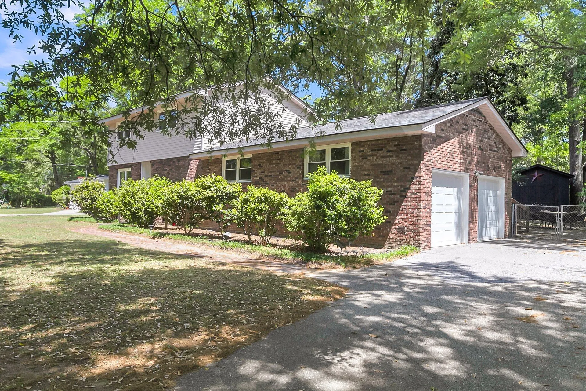 Property image 3 at 679 Edmonds Drive, Charleston, SC 29412