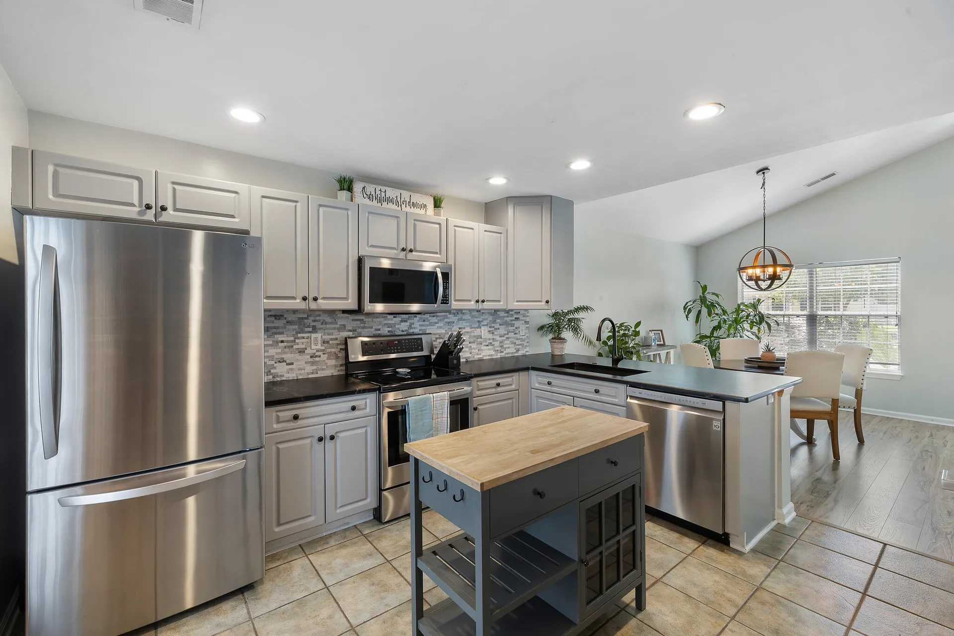 Property image 2 at 1136 Peninsula Cove Drive, Charleston, SC 29492