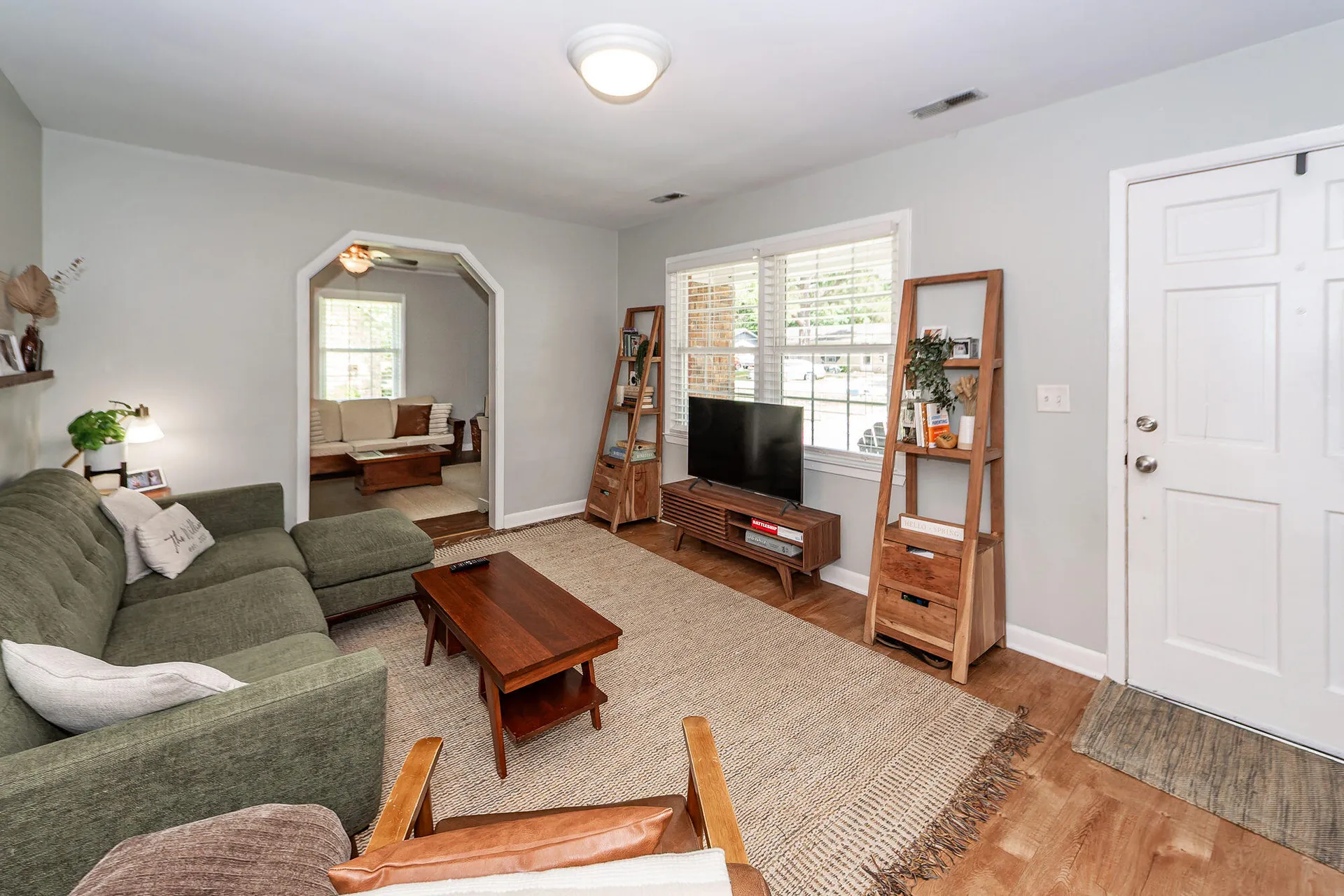 Property image 5 at 104 Clover Street, Summerville, SC 29483