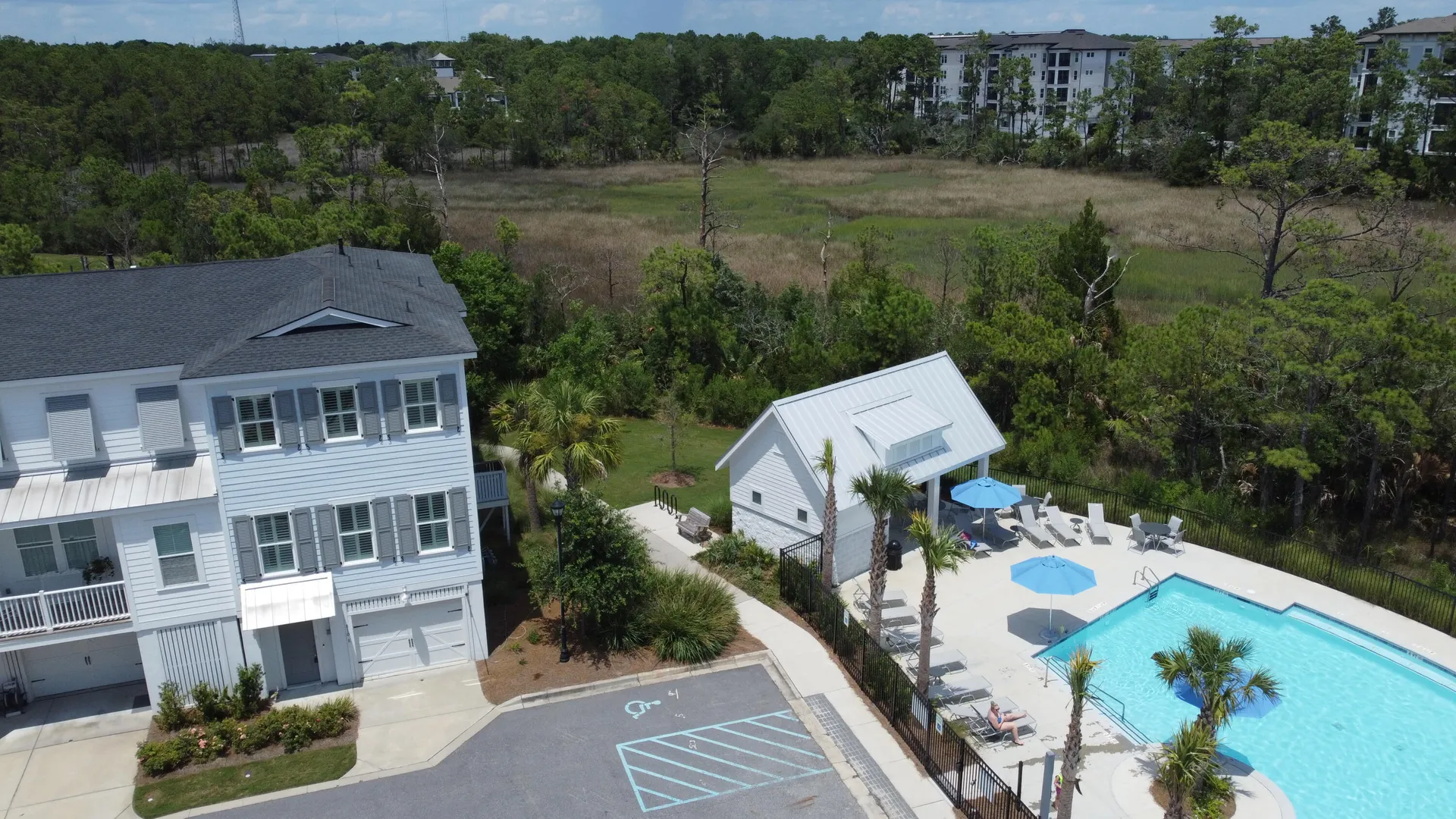 Property image 2 at 810 Kings Oak Court 8, Charleston, SC 29492