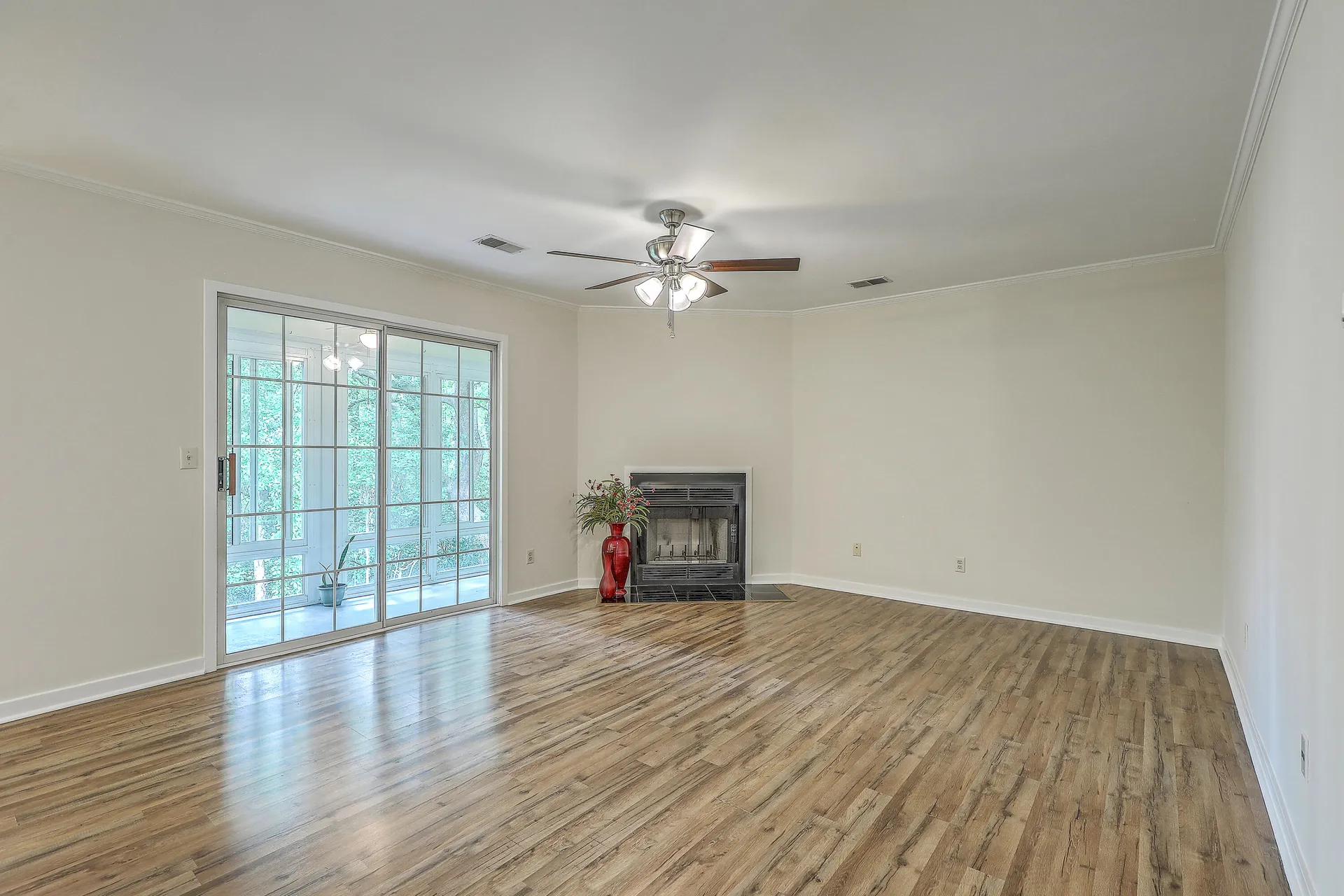 Property image 4 at 7965 Edgebrook Circle F, North Charleston, SC 29418