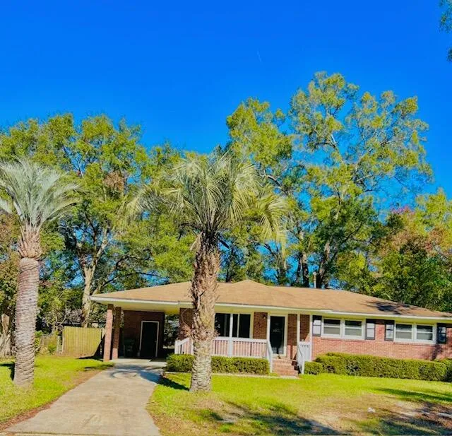 Property image 2 at 26 Elmora Avenue, Goose Creek, SC 29445