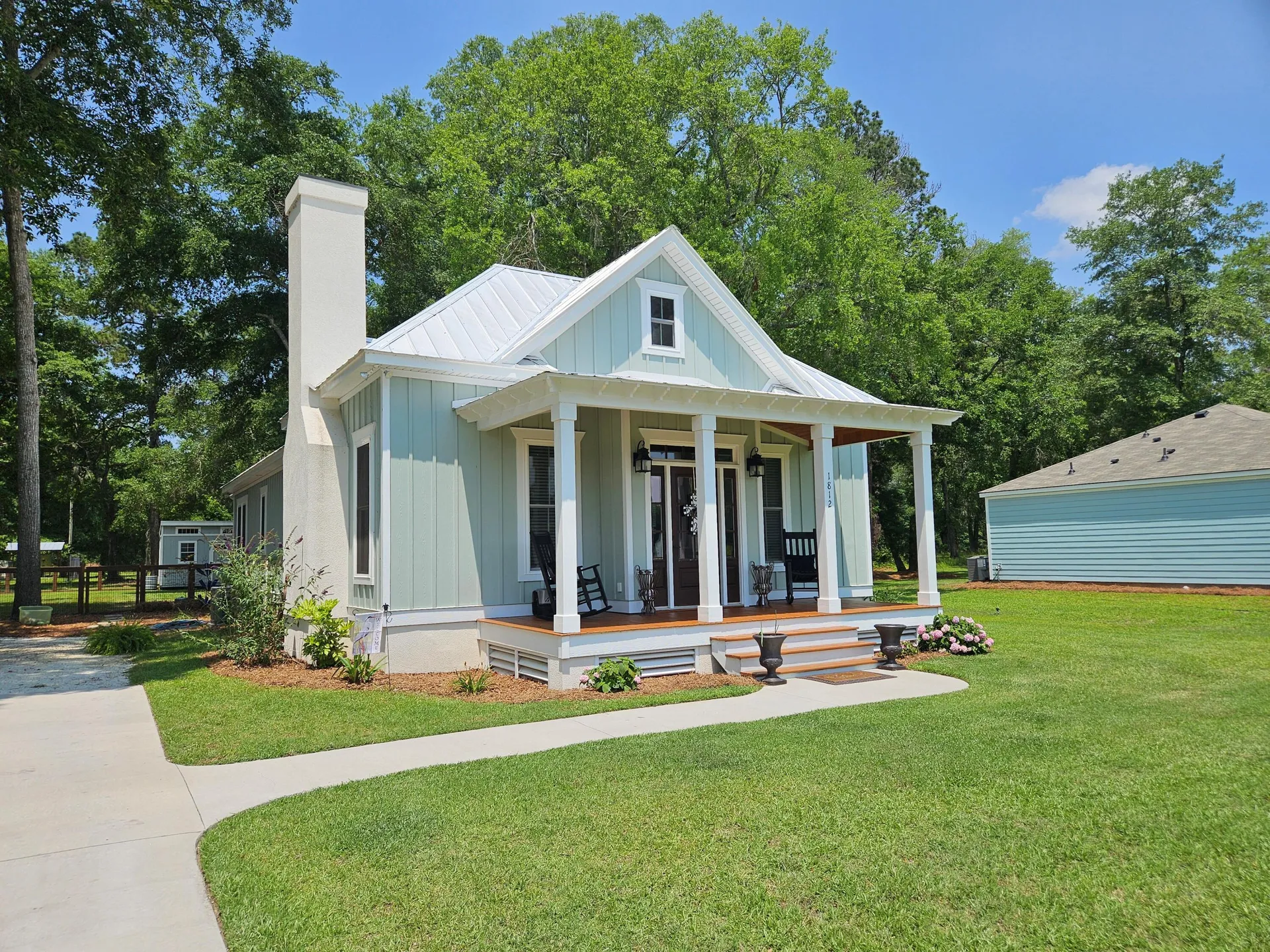 North Shore, Summerton Community