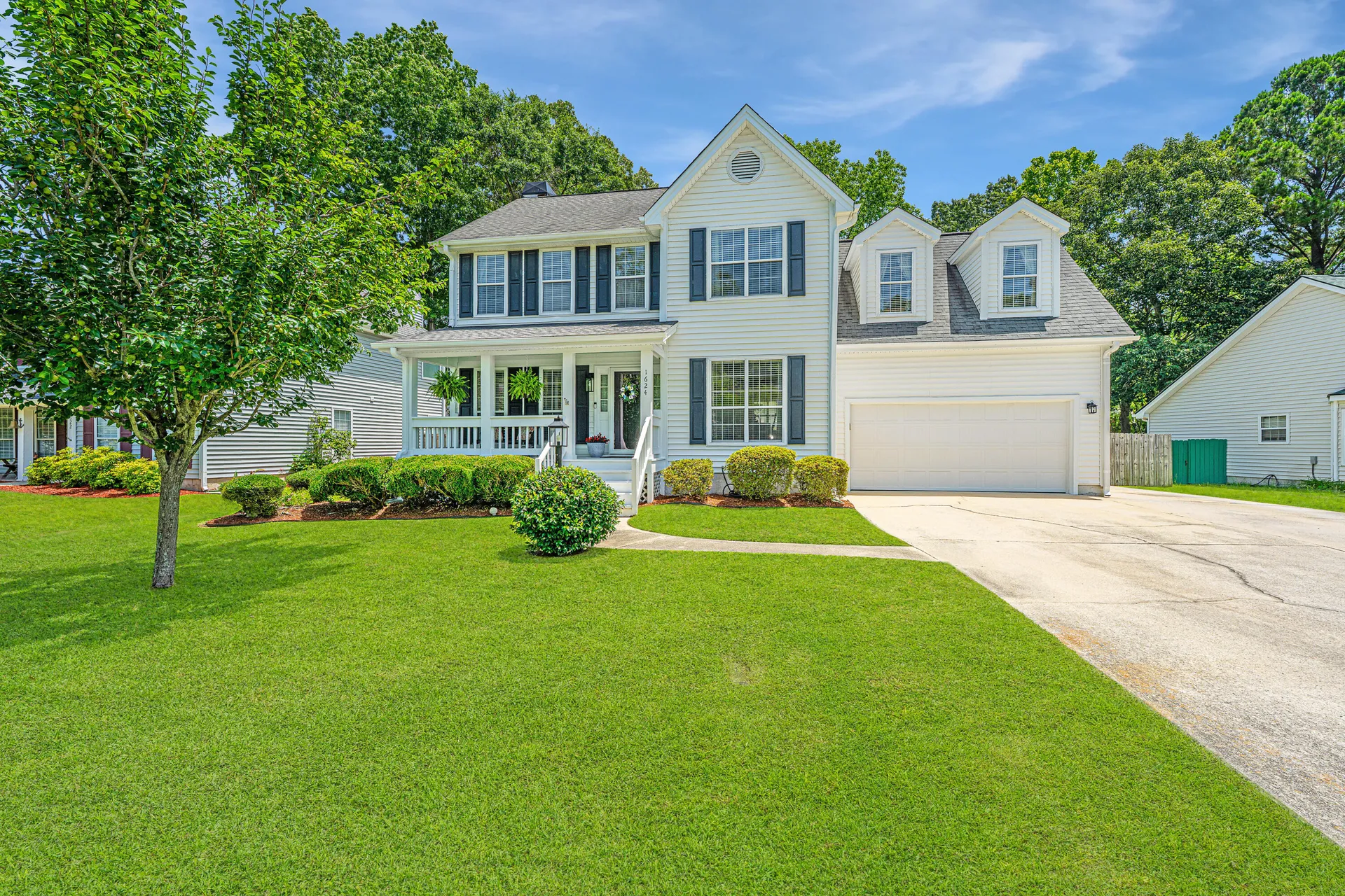 Forest Lakes Extension, Charleston Community