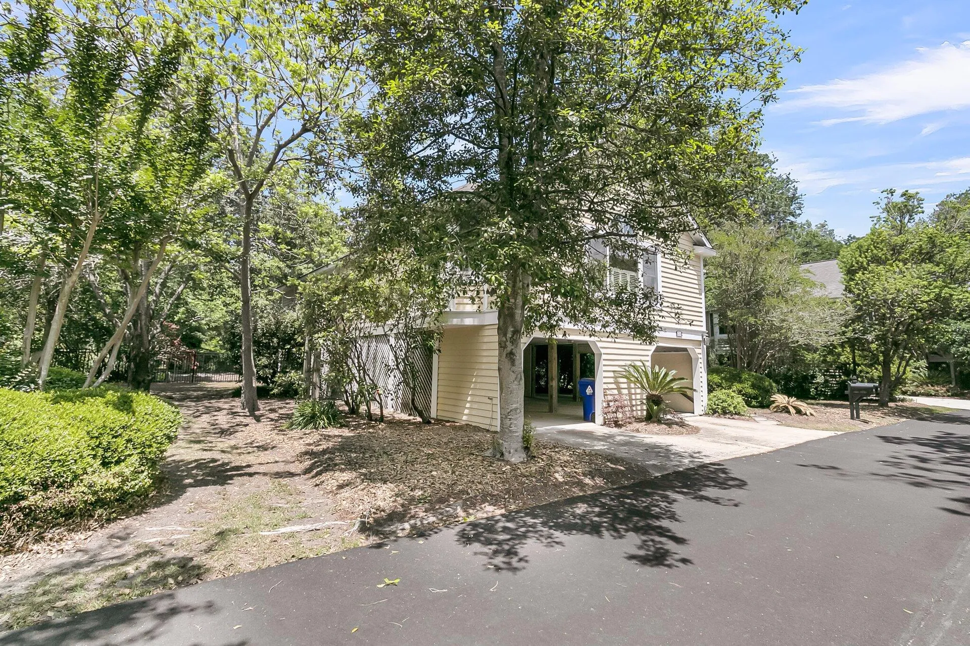 Property image 5 at 1551 Ben Sawyer Boulevard 23, Mount Pleasant, SC 29464