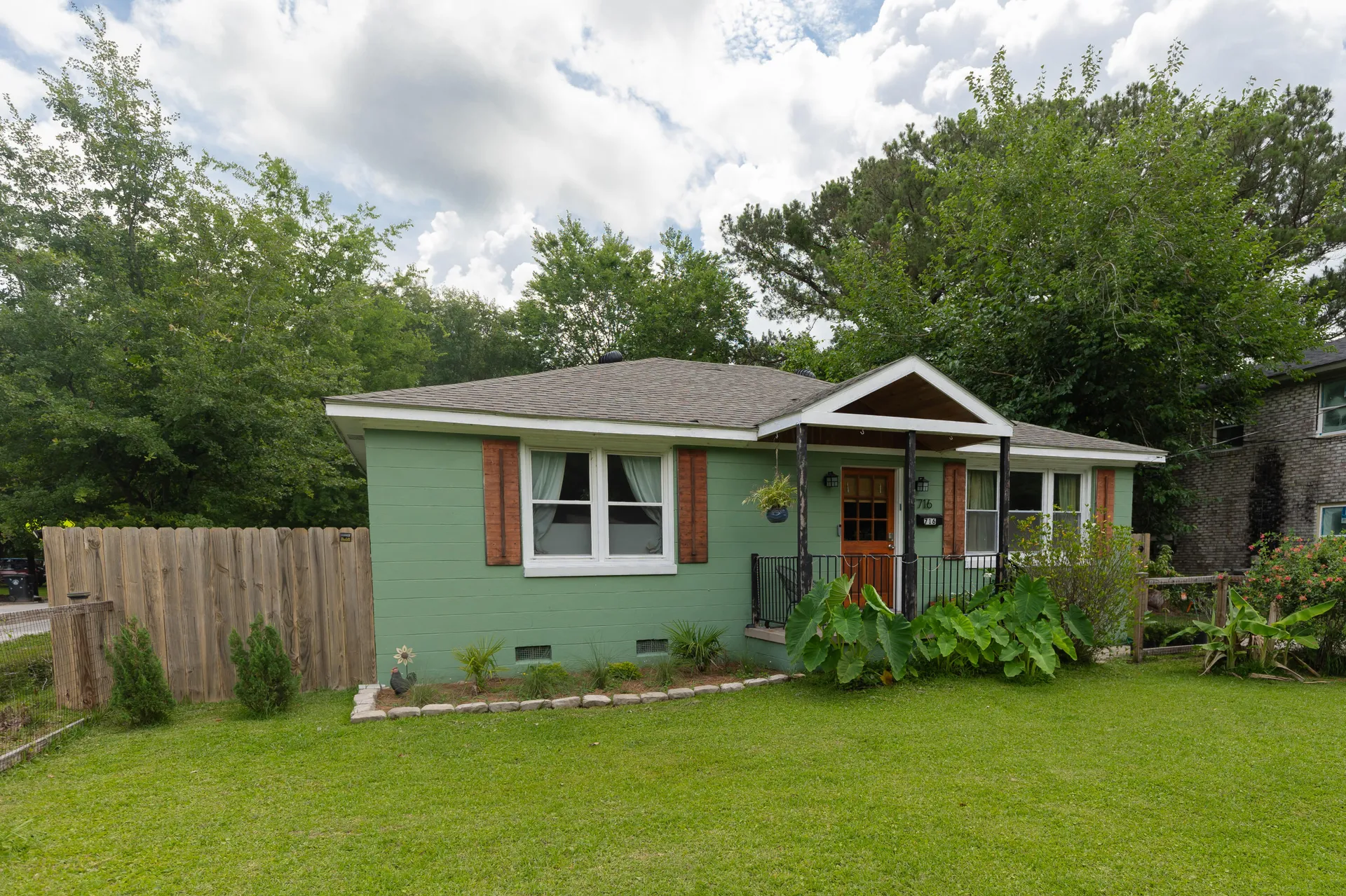 716 White Oak Drive
