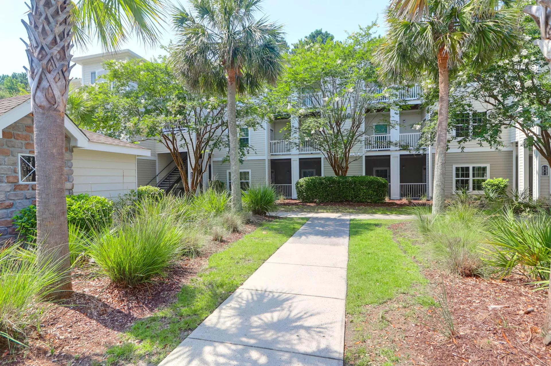 Property image 2 at 1300 Park West Boulevard 512, Mount Pleasant, SC 29466