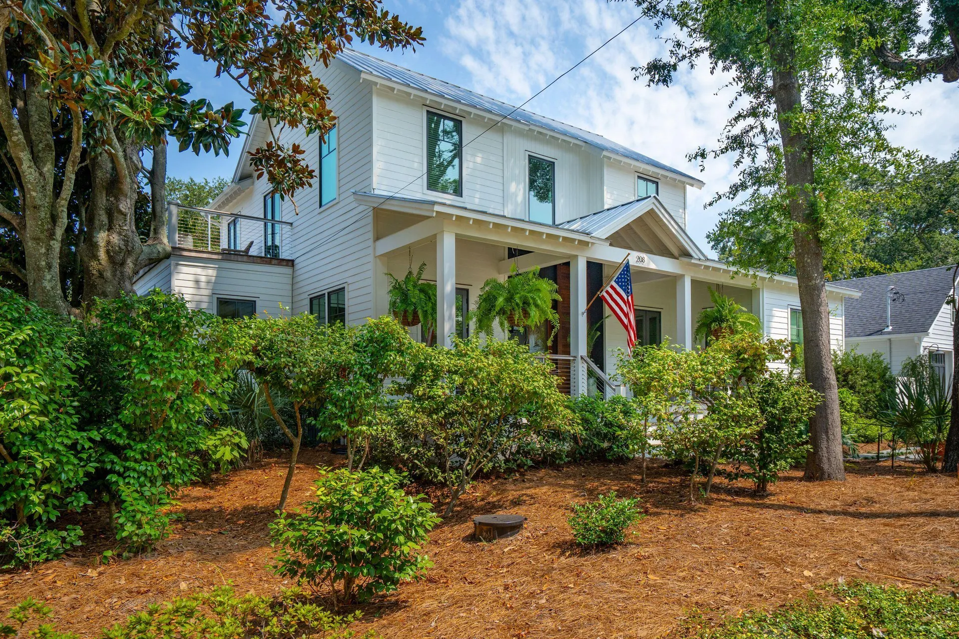 Property image 2 at 208 Mccormick Street, Mount Pleasant, SC 29464